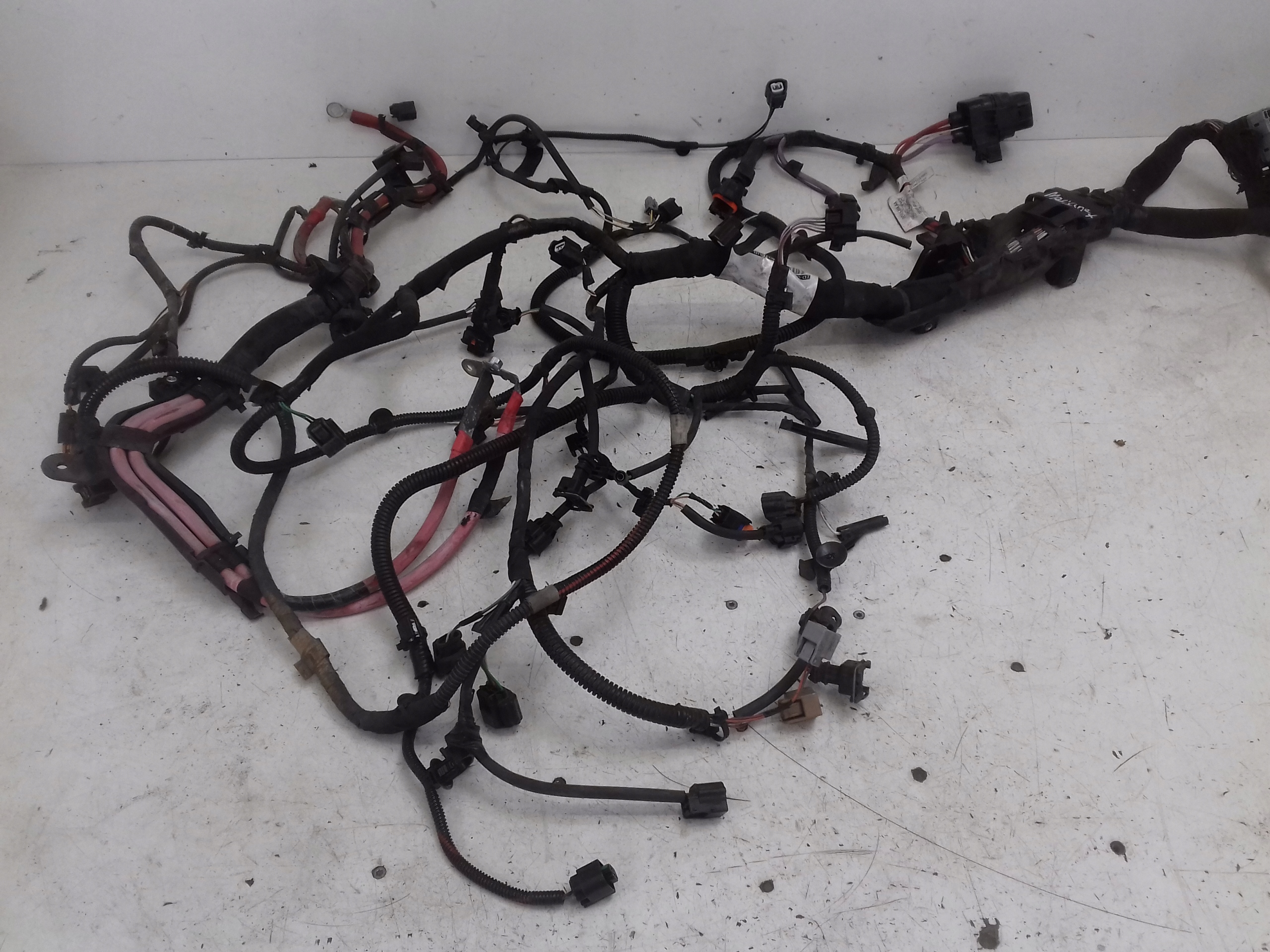bundle of the engine 240110379R Renault Megane III