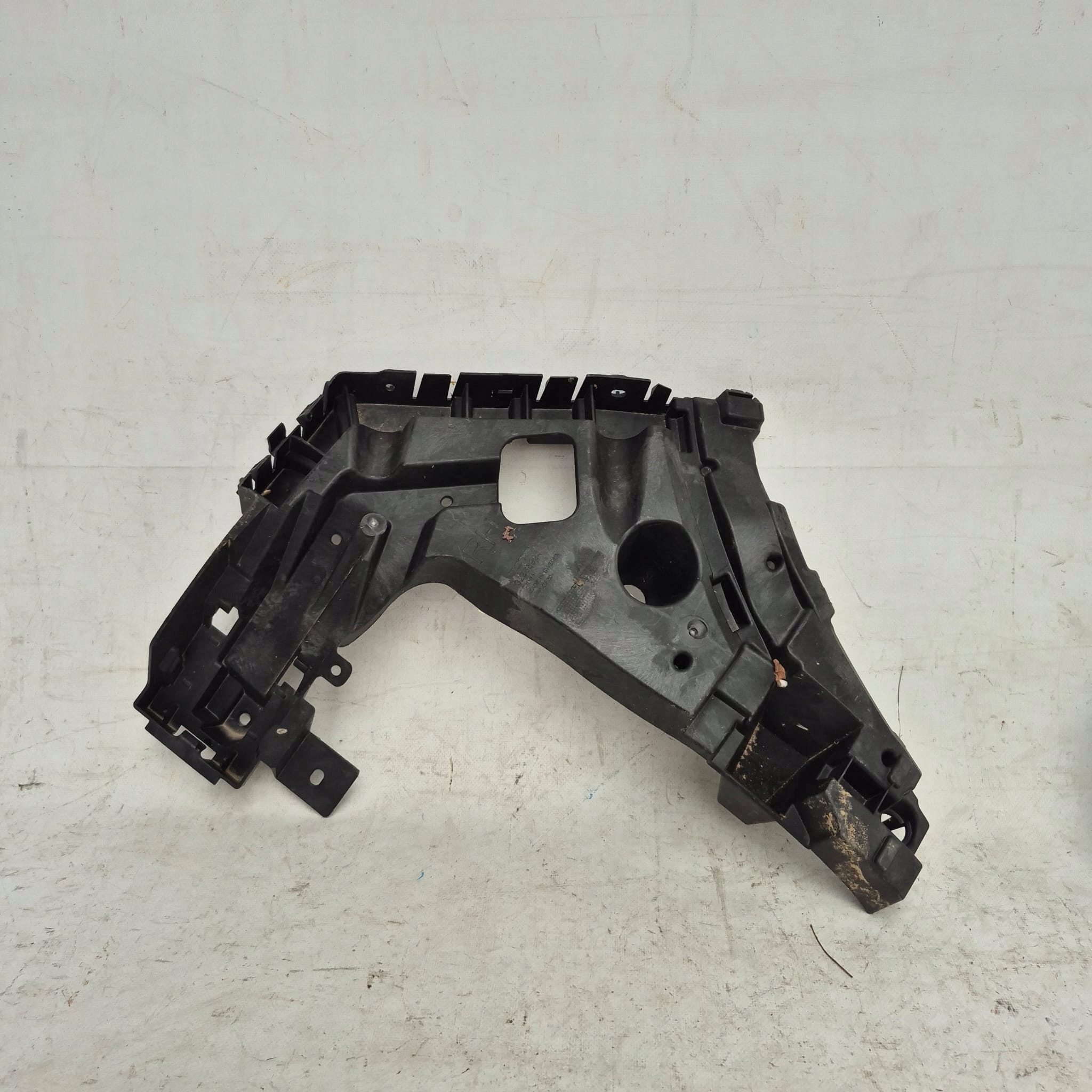 VOLVO XC40 17-> Support plaque Support Droite Arrière Arrière