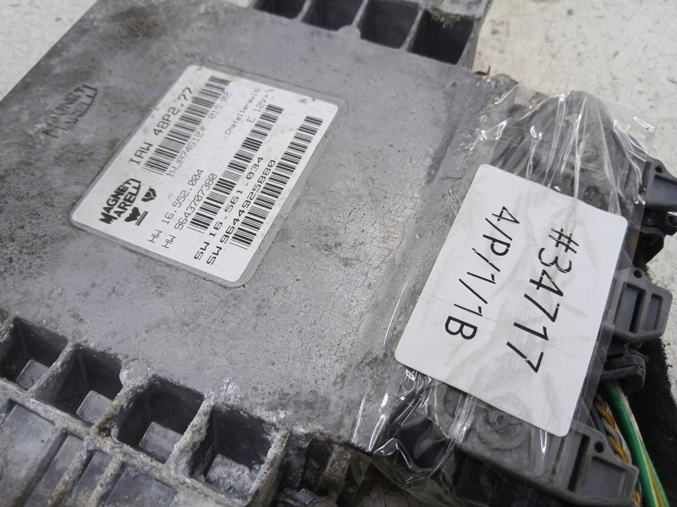 PEUGEOT 206 1.1 control unit of the engine 9644925880