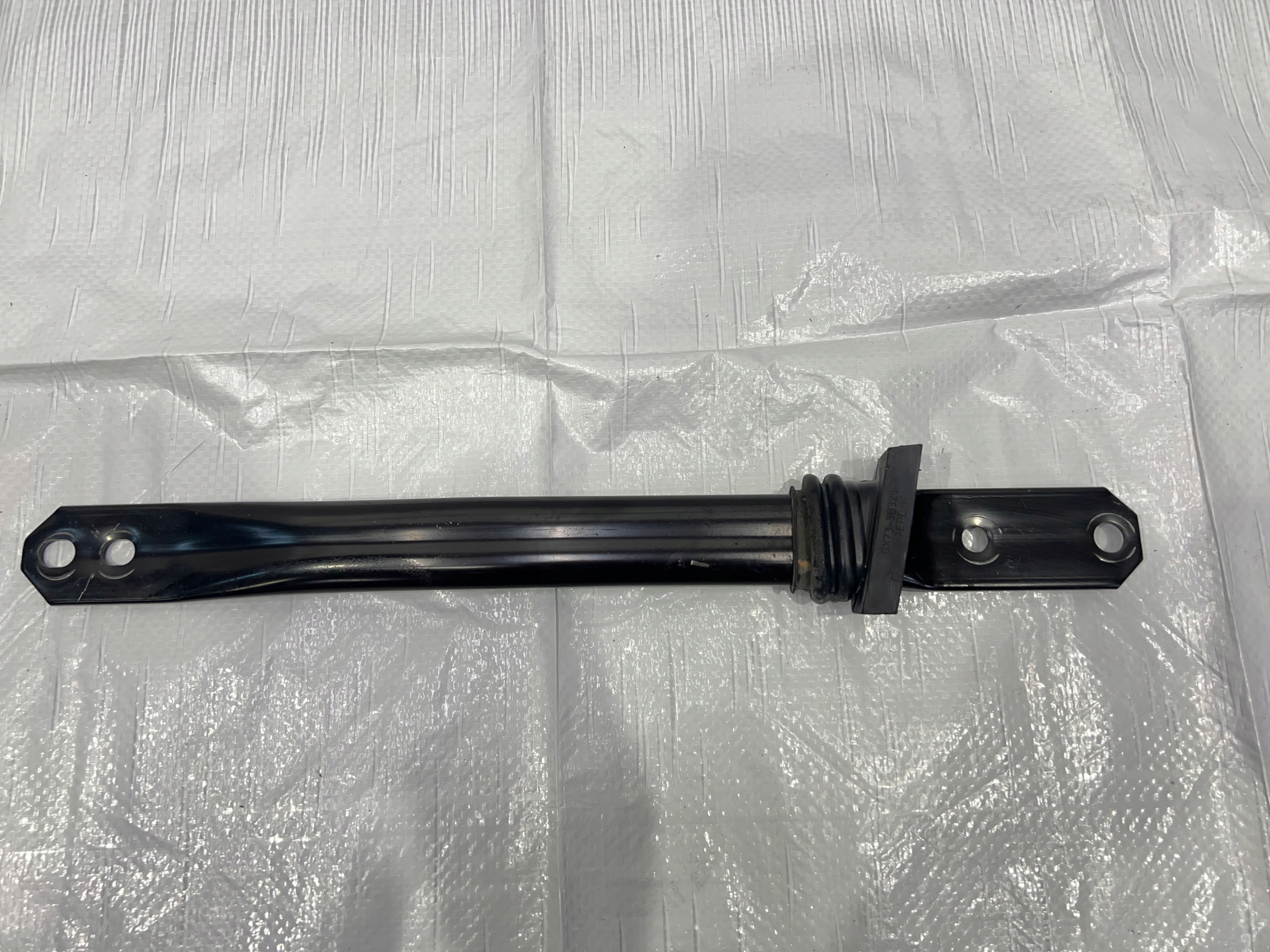 jaguar распорка GX73-3B329-A