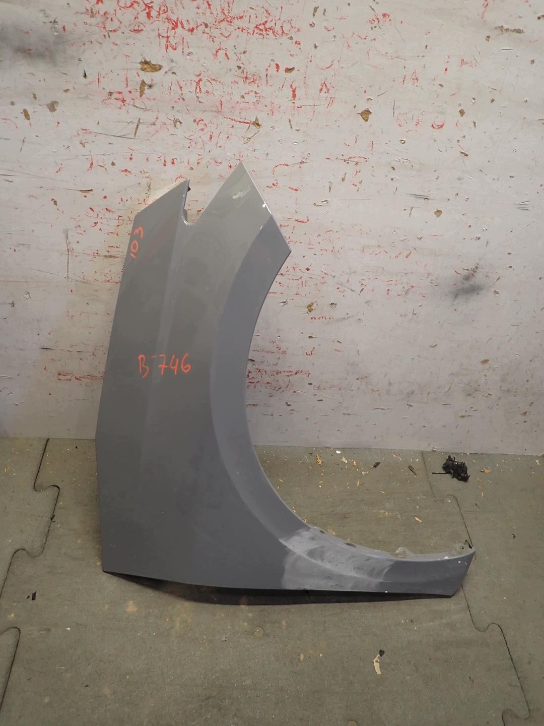 fender front front right VW ID3 2020- 10A821106