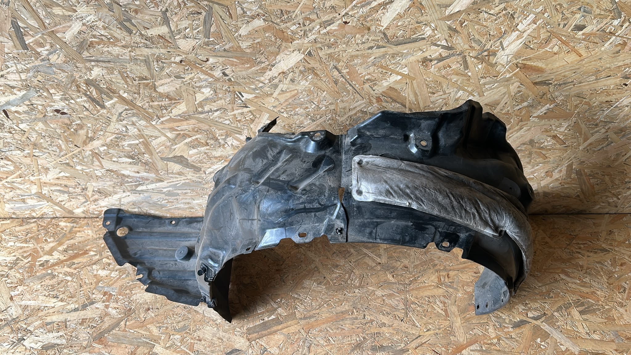 mudguard left left front front TOYOTA COROLLA E21 19- KOMBI HB