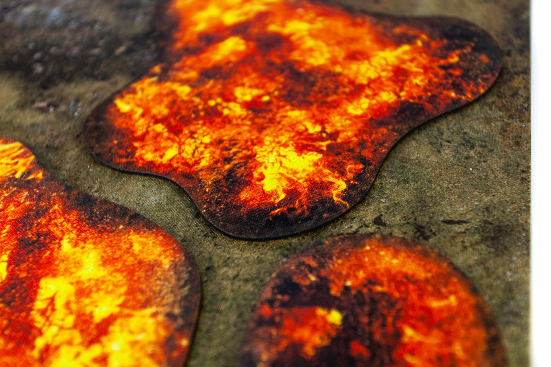 ZESTAW GUMOWYCH TERENÓW 2D - PŁONĄCY LAS Grubość 2 mm