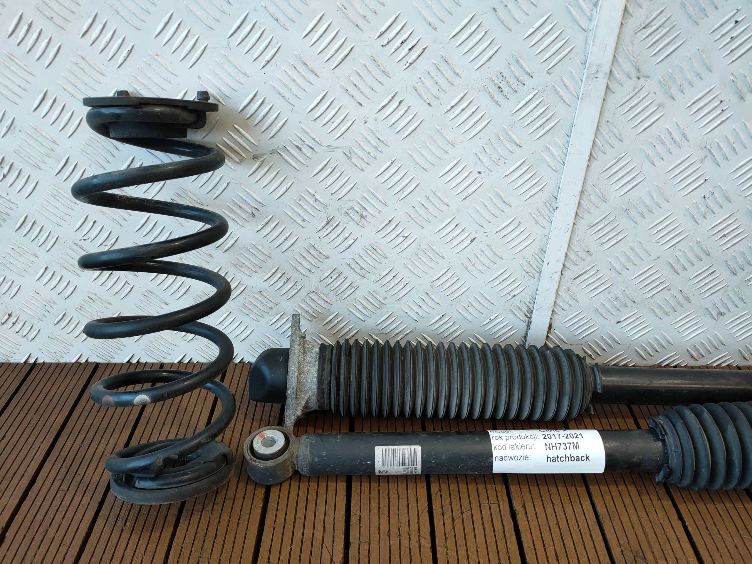 HONDA CIVIC X 17-21 HB 5D shock absorbers rear. right + left + springs KPL OE