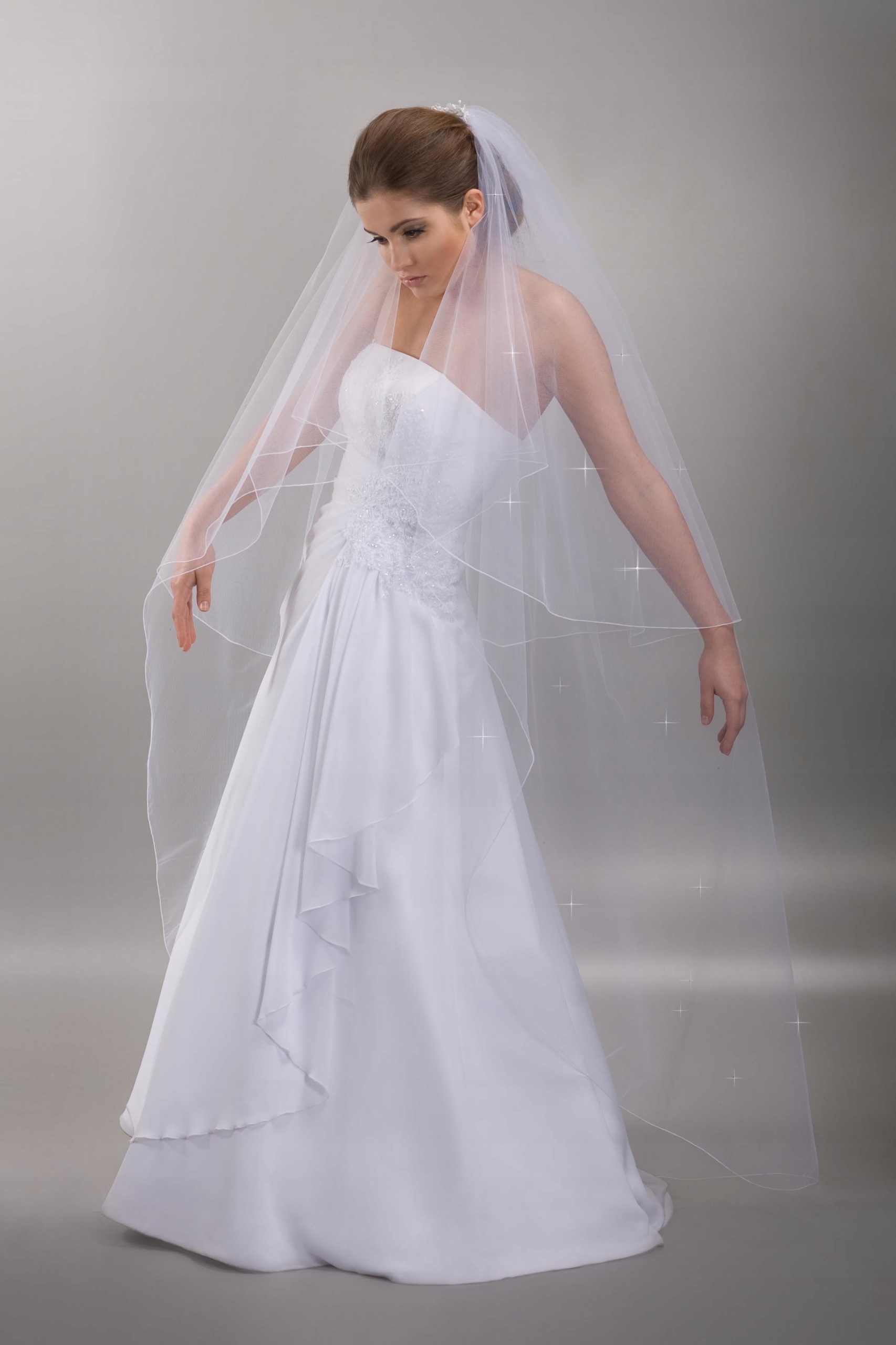 

Welon ślubny W-63 Ivory kryształy Svarowski