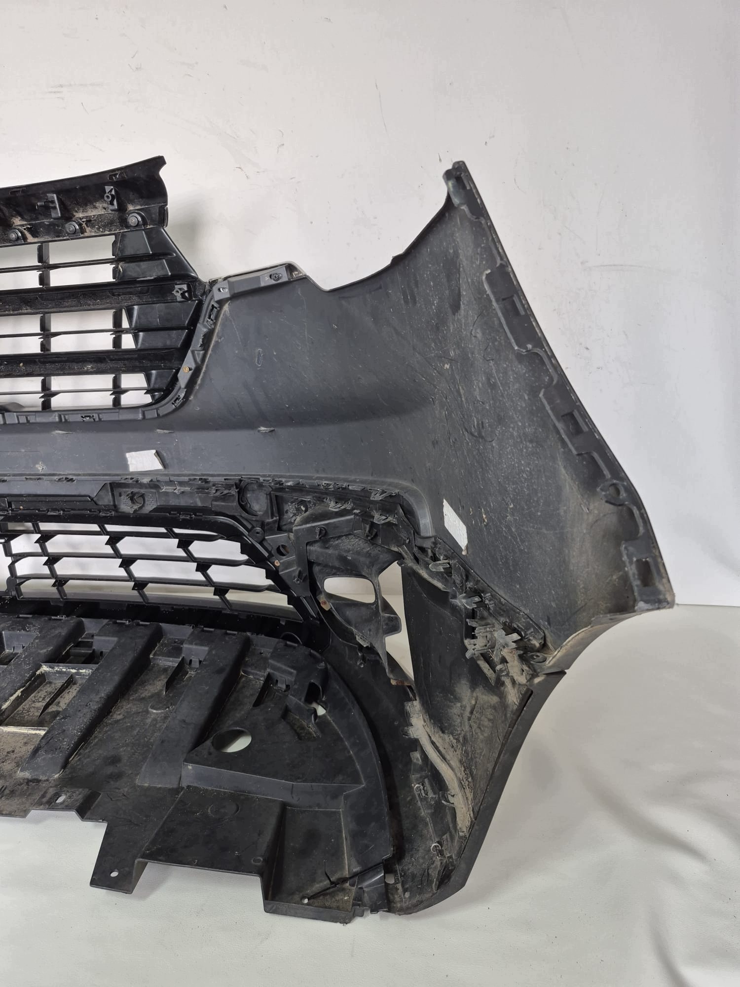 RENAULT TRAFIC IV 21- bumper front front grill 620226941R