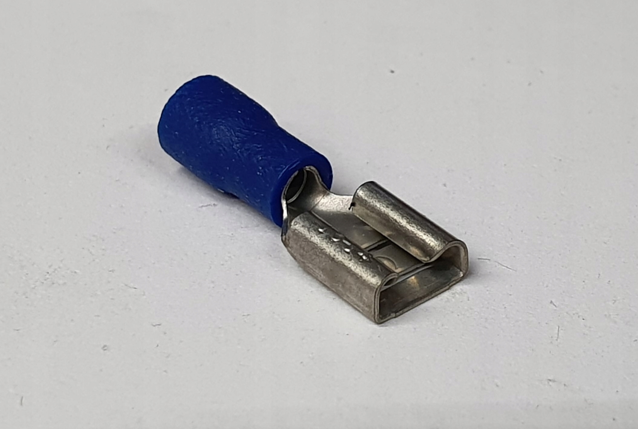 

Końcówki końcówka wsuwka żeńska BF250 Niebieski