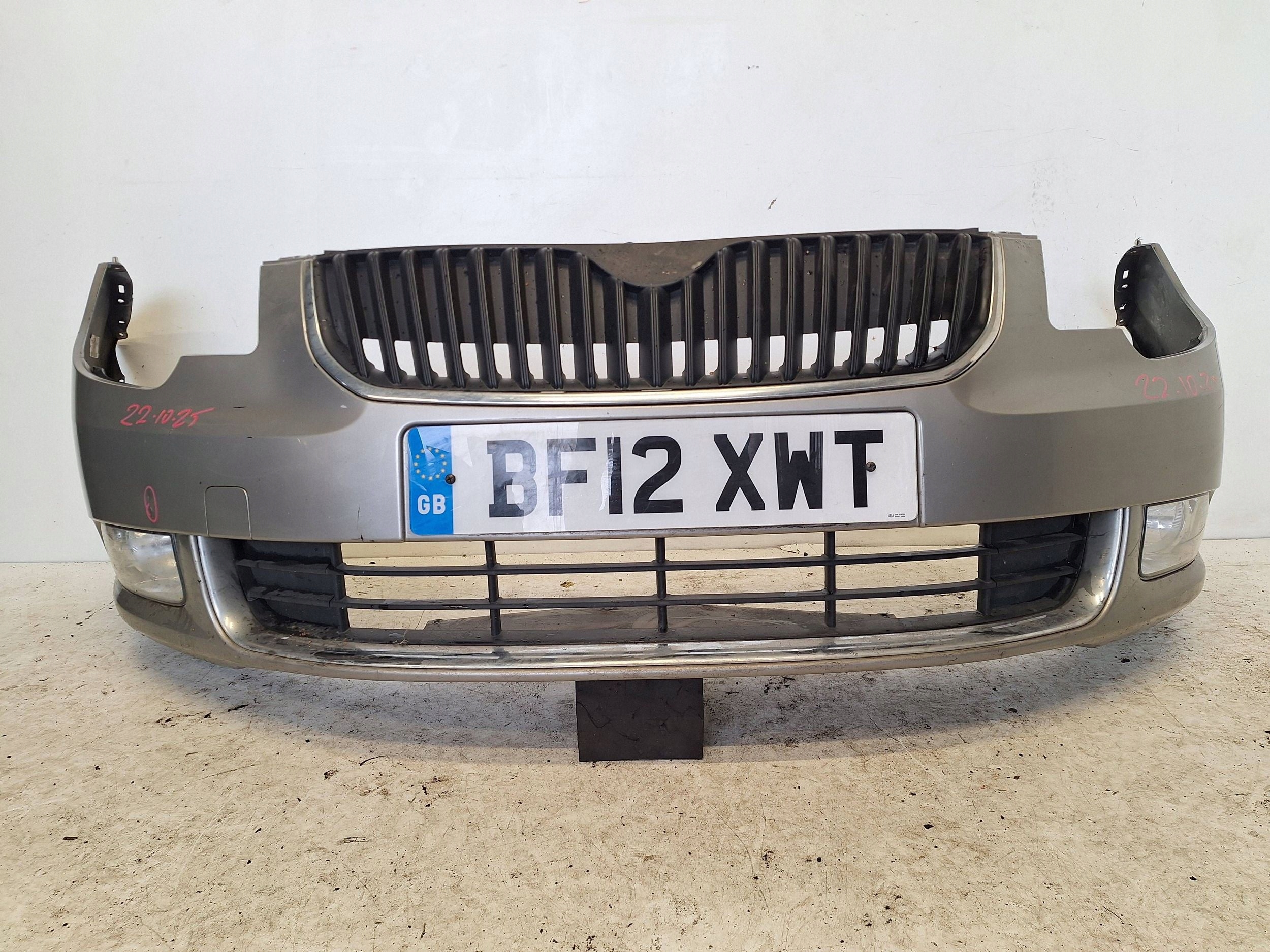 SKODA SUPERB II 3T0 08-13 bumper