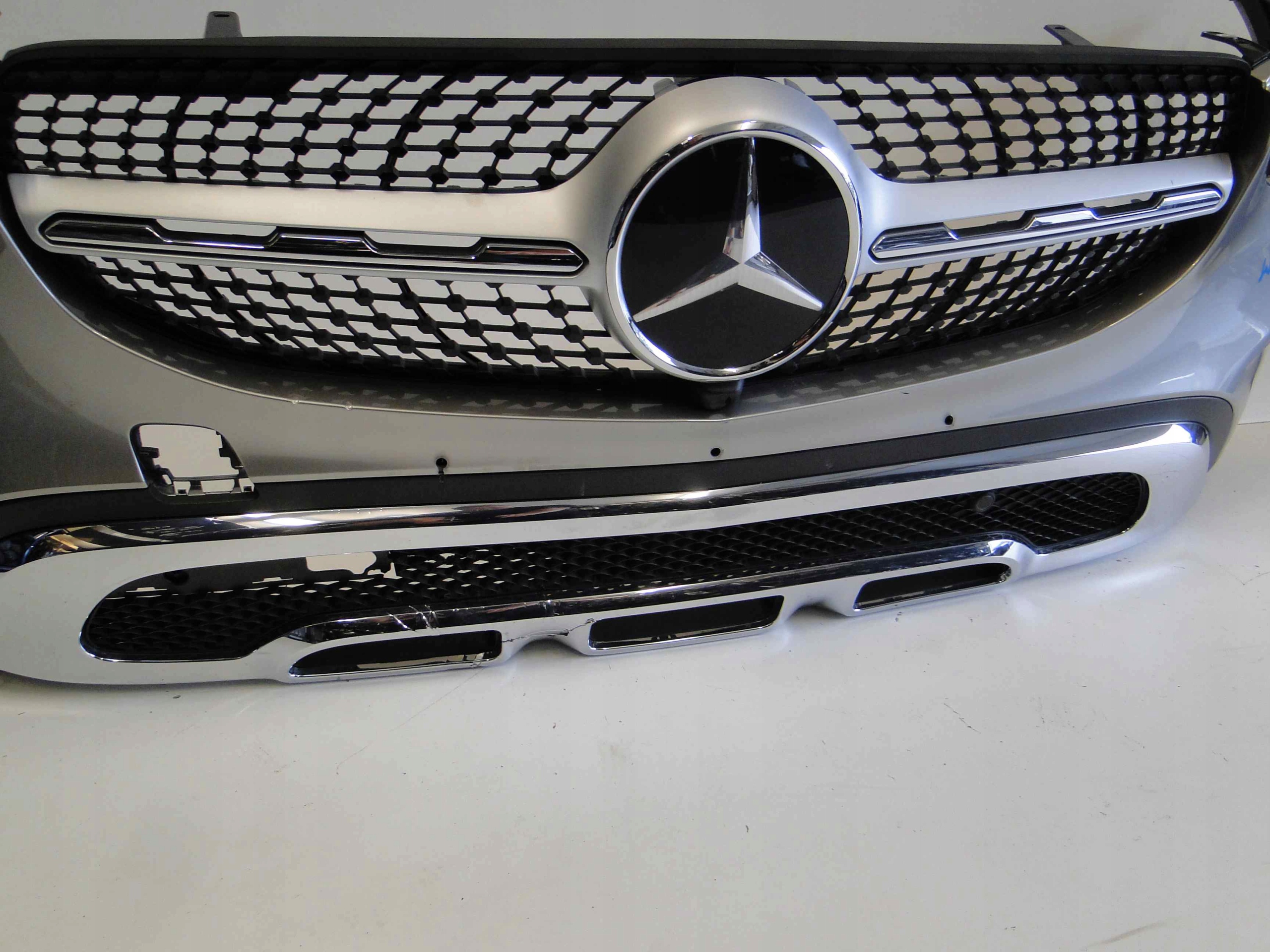 MERCEDES GLC 253 LIFT GRILL ATRAPA DIAMENT KAMERA Typ samochodu 4x4/SUV Samochody osobowe