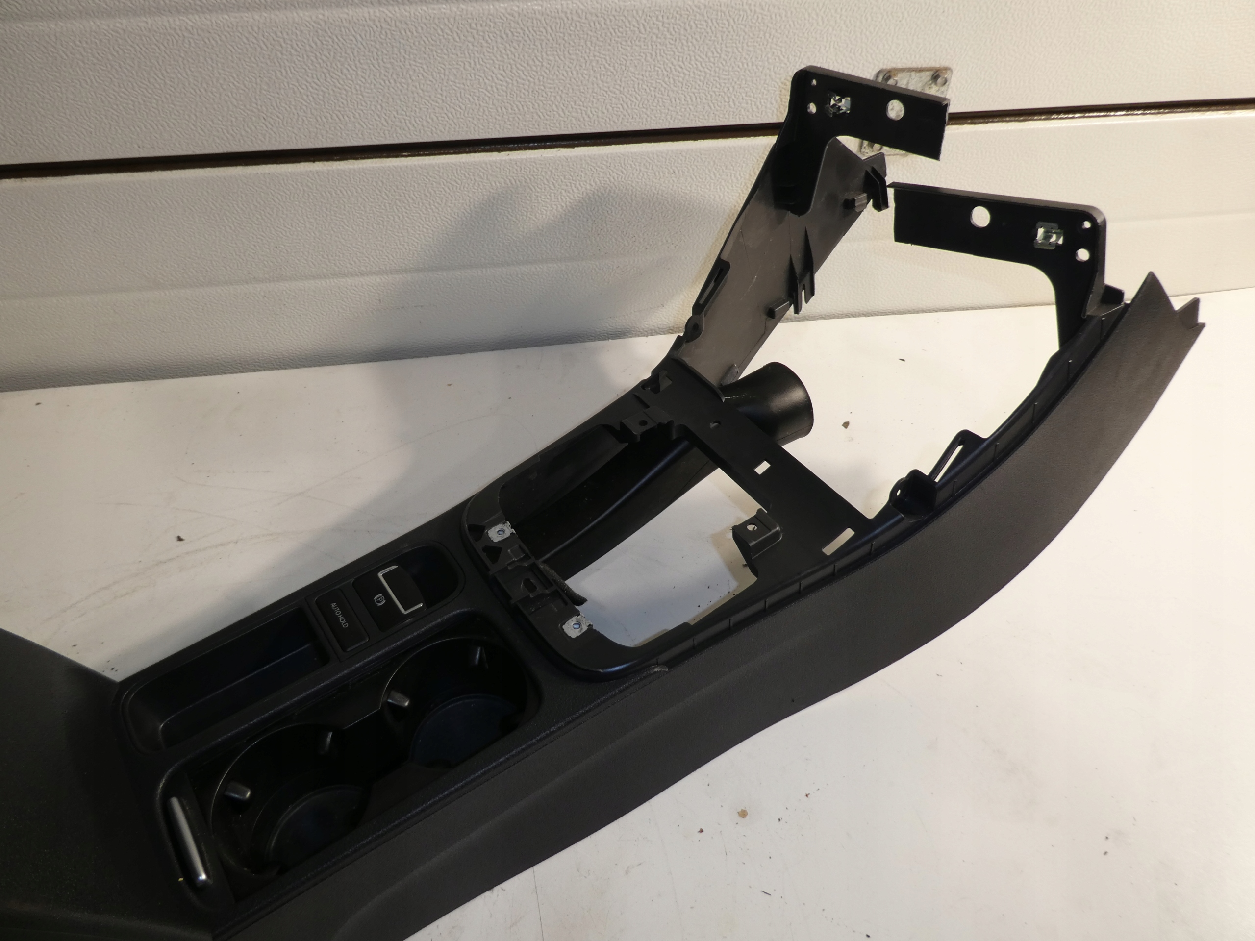 TUNEL armrest VW TIGUAN plus 5M0864207G