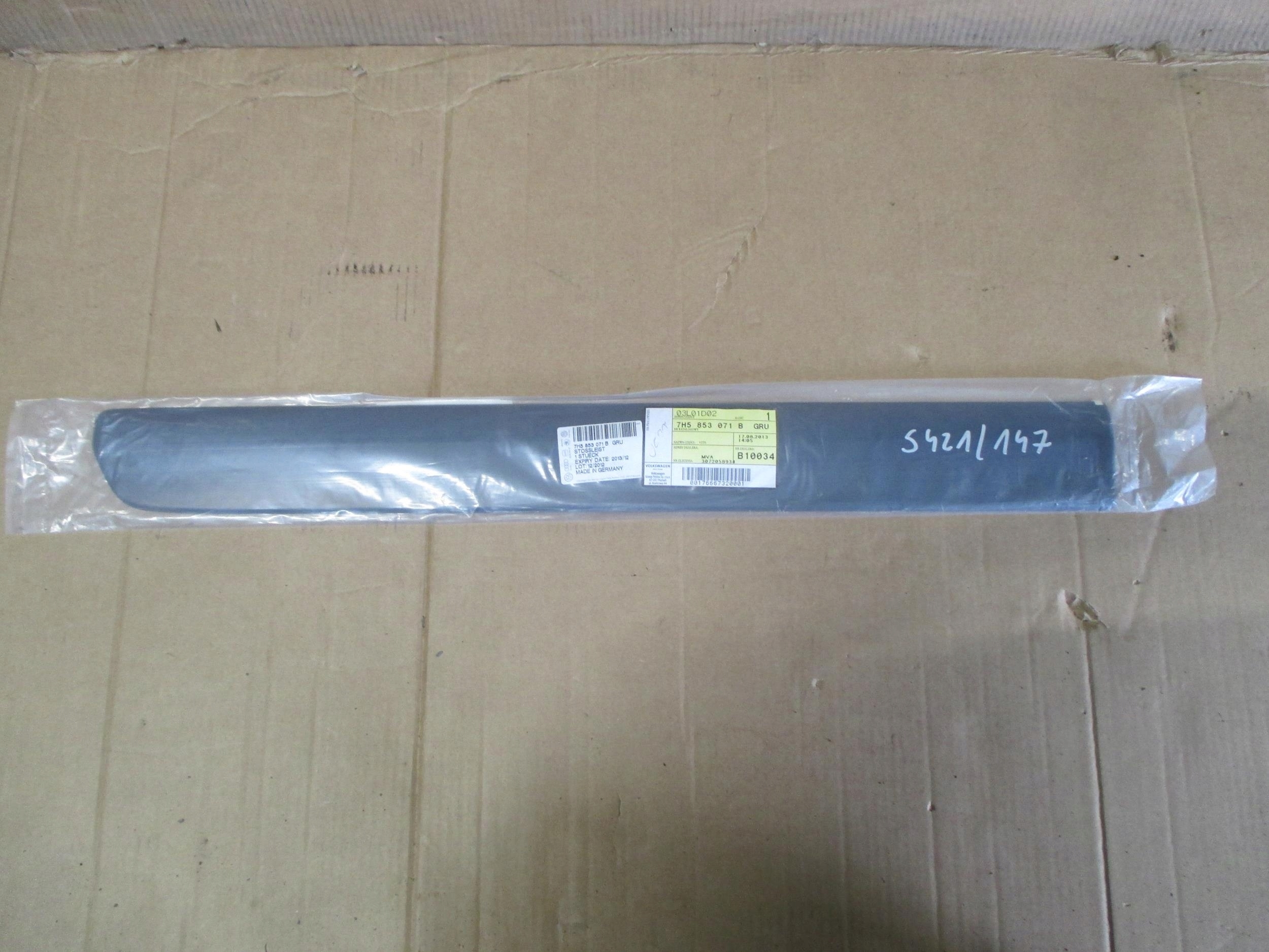 VW T5 LISTWA DRZWI LEWY PRZÓD 7H5853071 NOWA