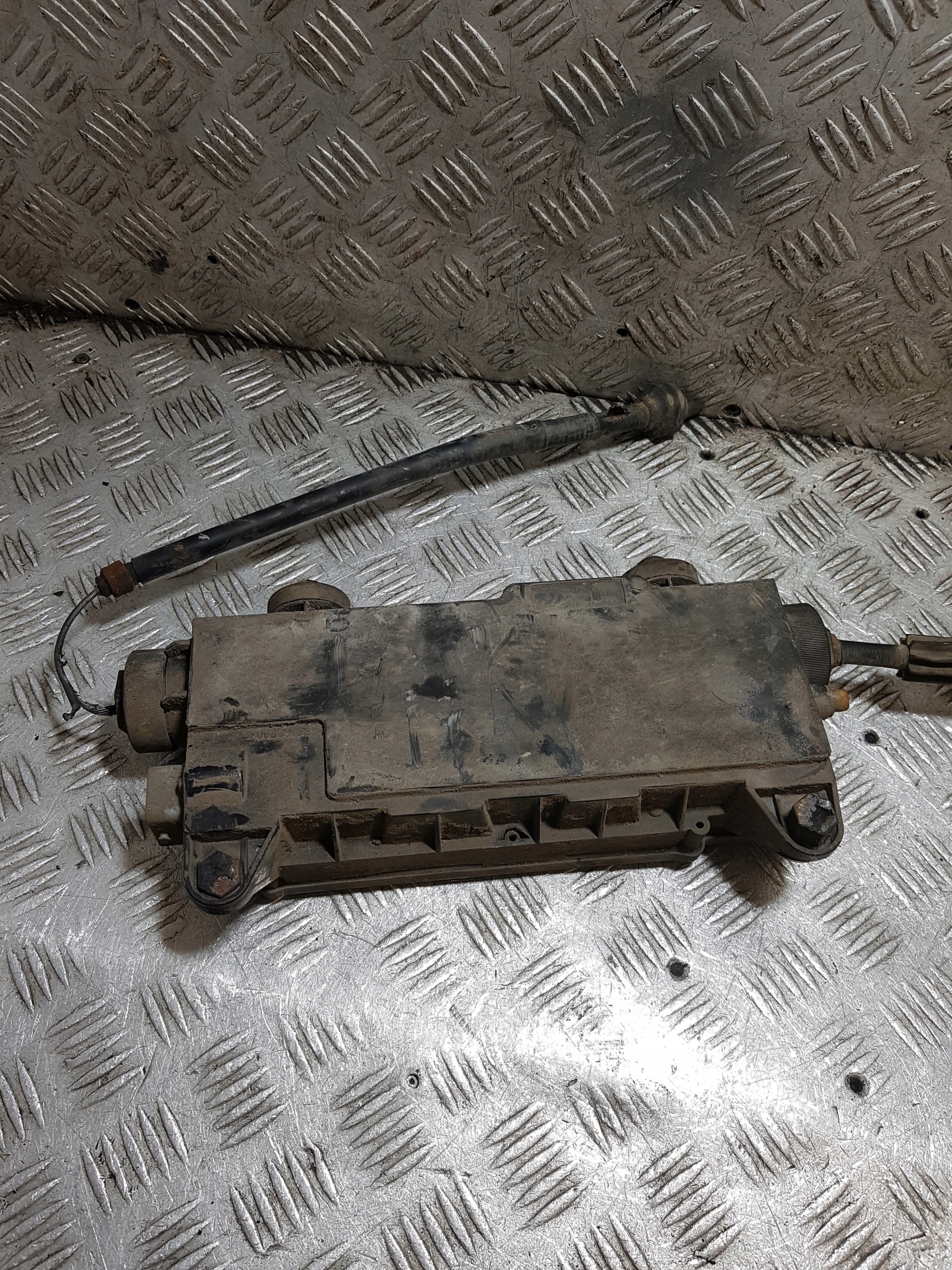 Mécanisme Électrique Frein POSTOJOWEGO RENAULT SCENIC 2 8200353610
