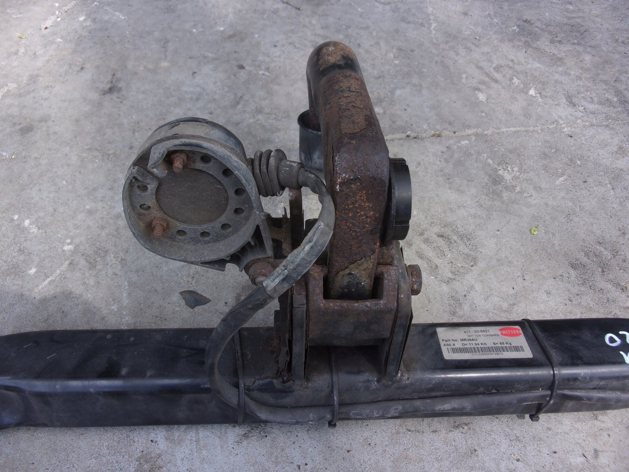 MERCEDES W251 HAK HOLOWNICZY Rodzaj kuli Odkręcana