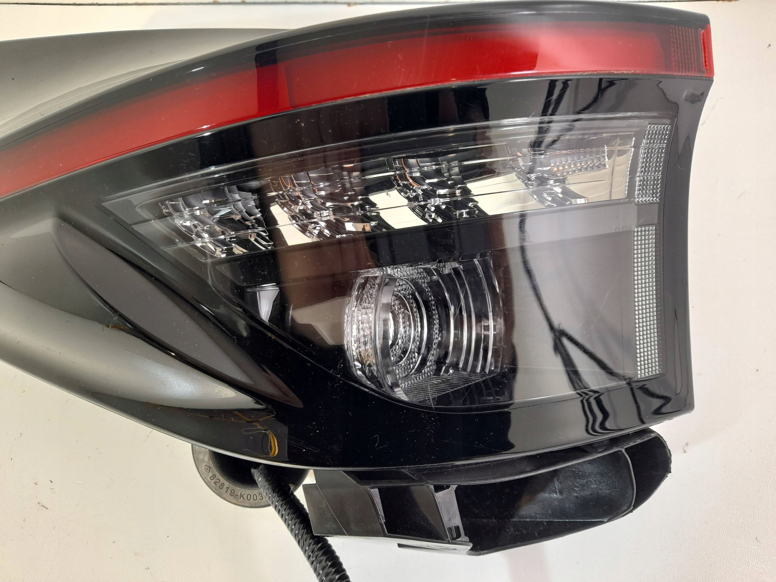 Toyota Yaris Cross light rear left 815600DE20 (R585)