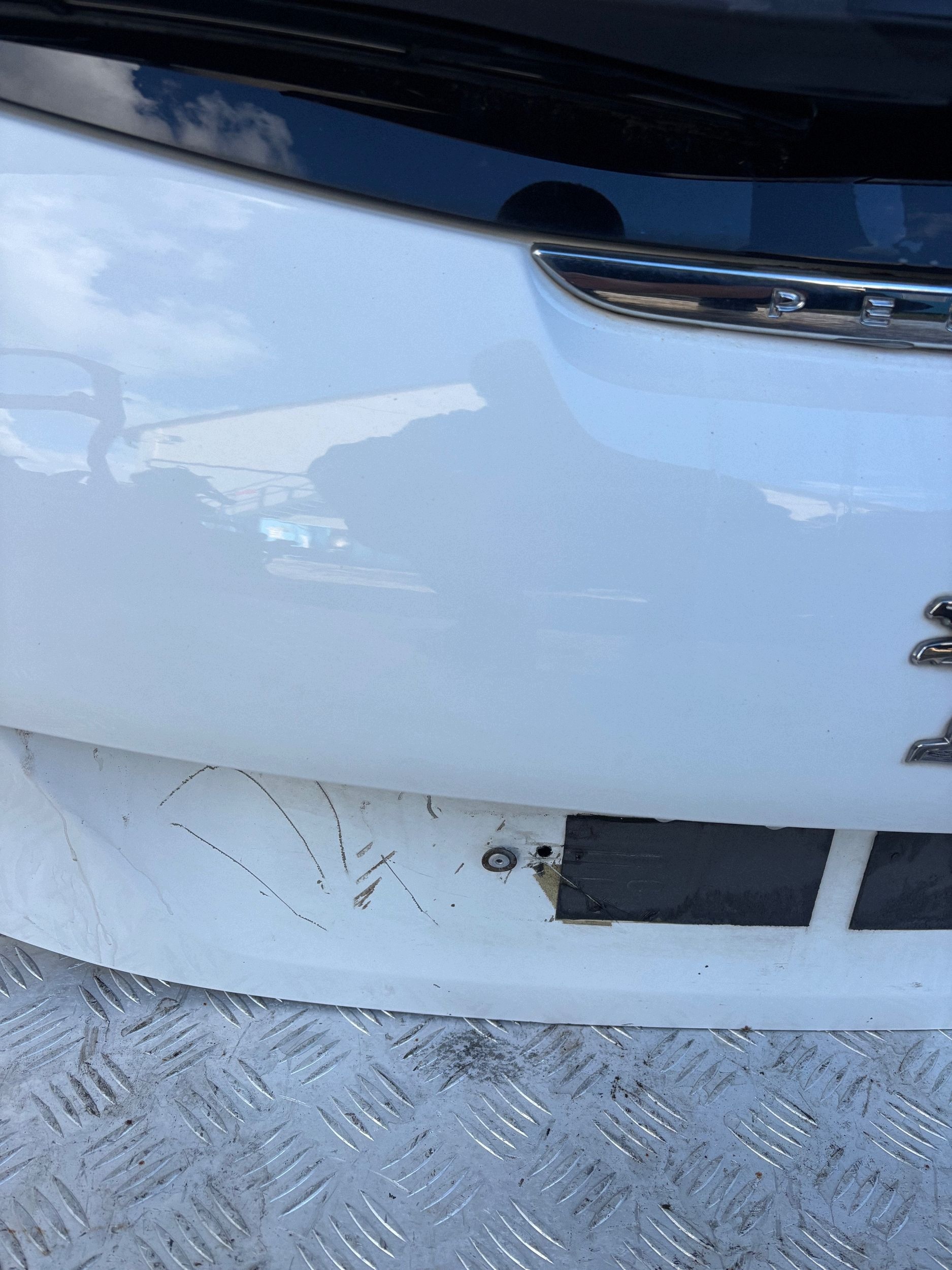 boot doors boot PEUGEOT 208 and 12
