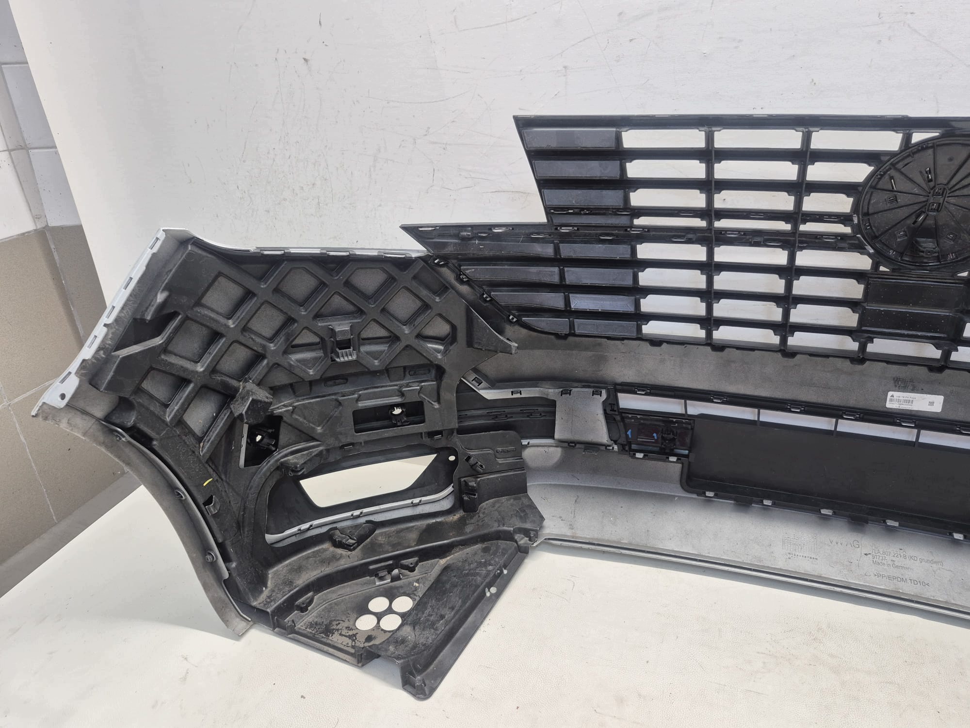 VW T6 LIFT T6.1 19-24 bumper front front grill support 6XPDC 7LA807221A