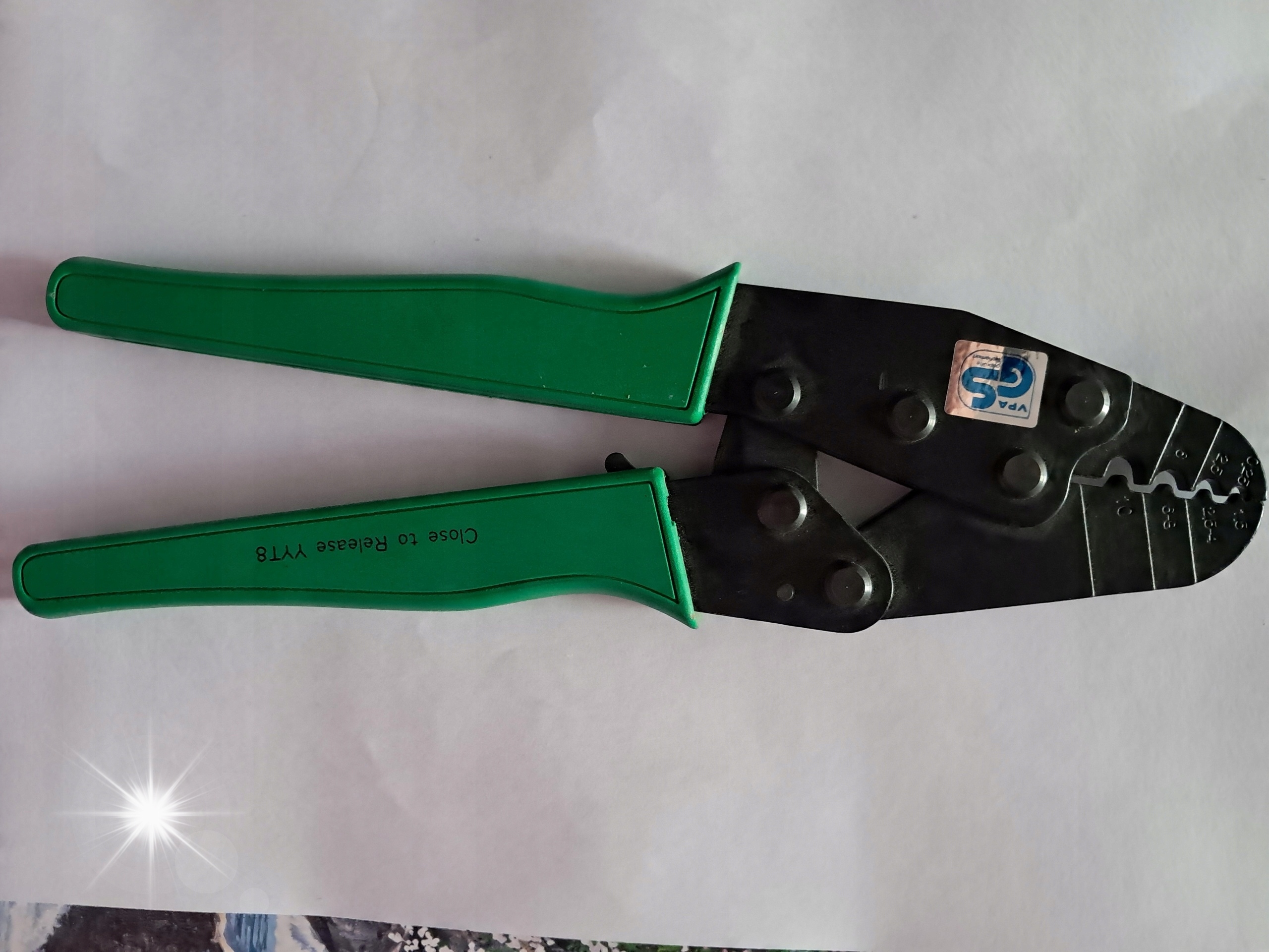 Upínač neizolovaných konektorů Opt YYT-8 (0,25-10 mm2)