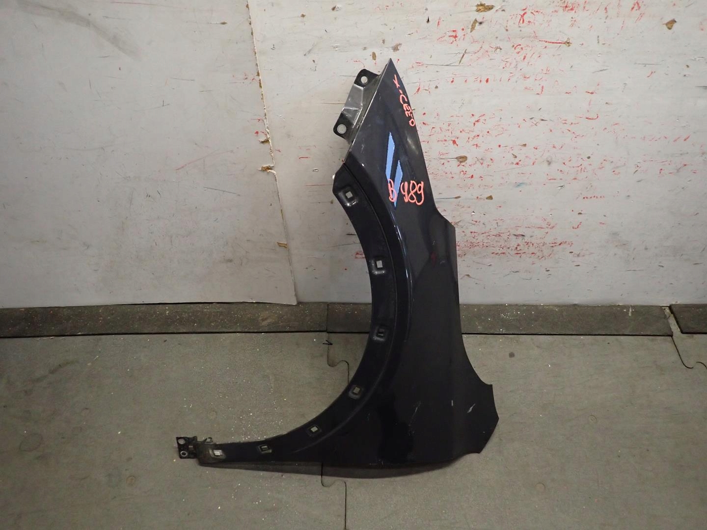 fender front front left KIA X-CEED 2018