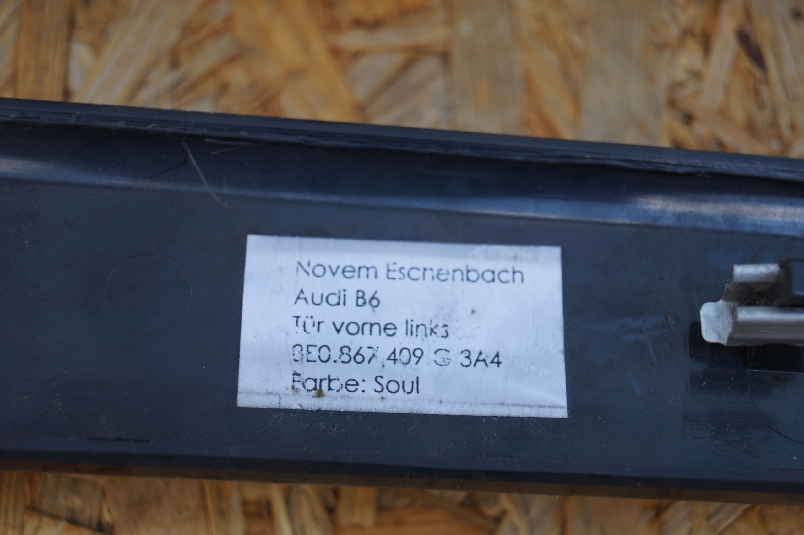 Audi A4 B6 молдинг двери SOUL передний левый 8E0867409G европа