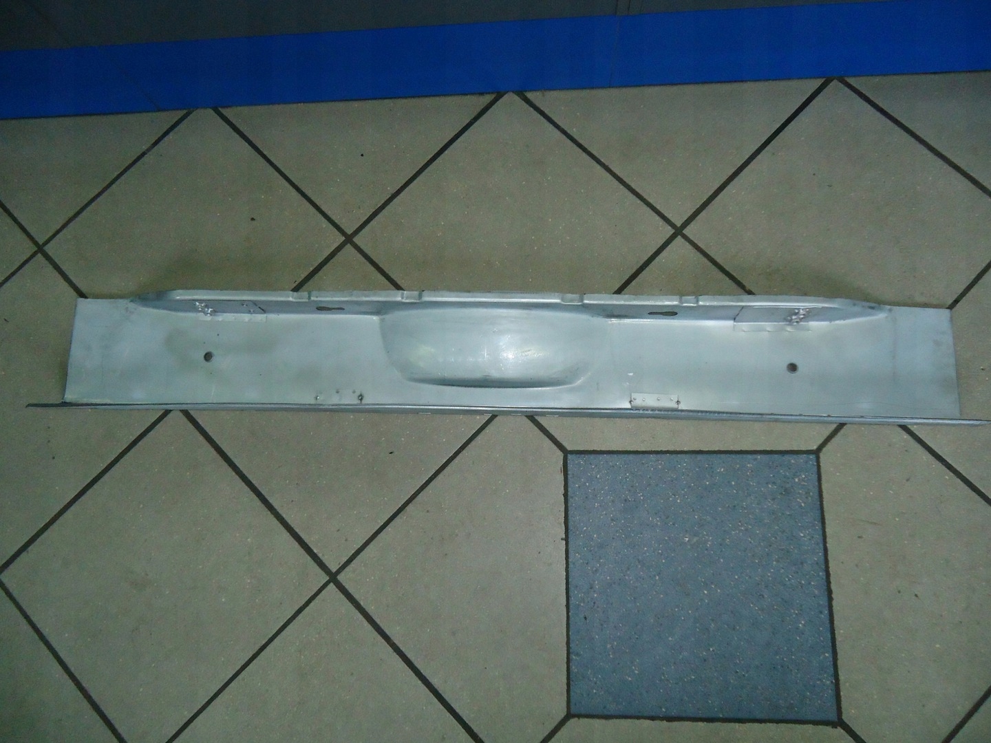 PAS TYLNY WEWNĘTRZNY SPRINTER VOLKSWAGEN LT Producent części Inny