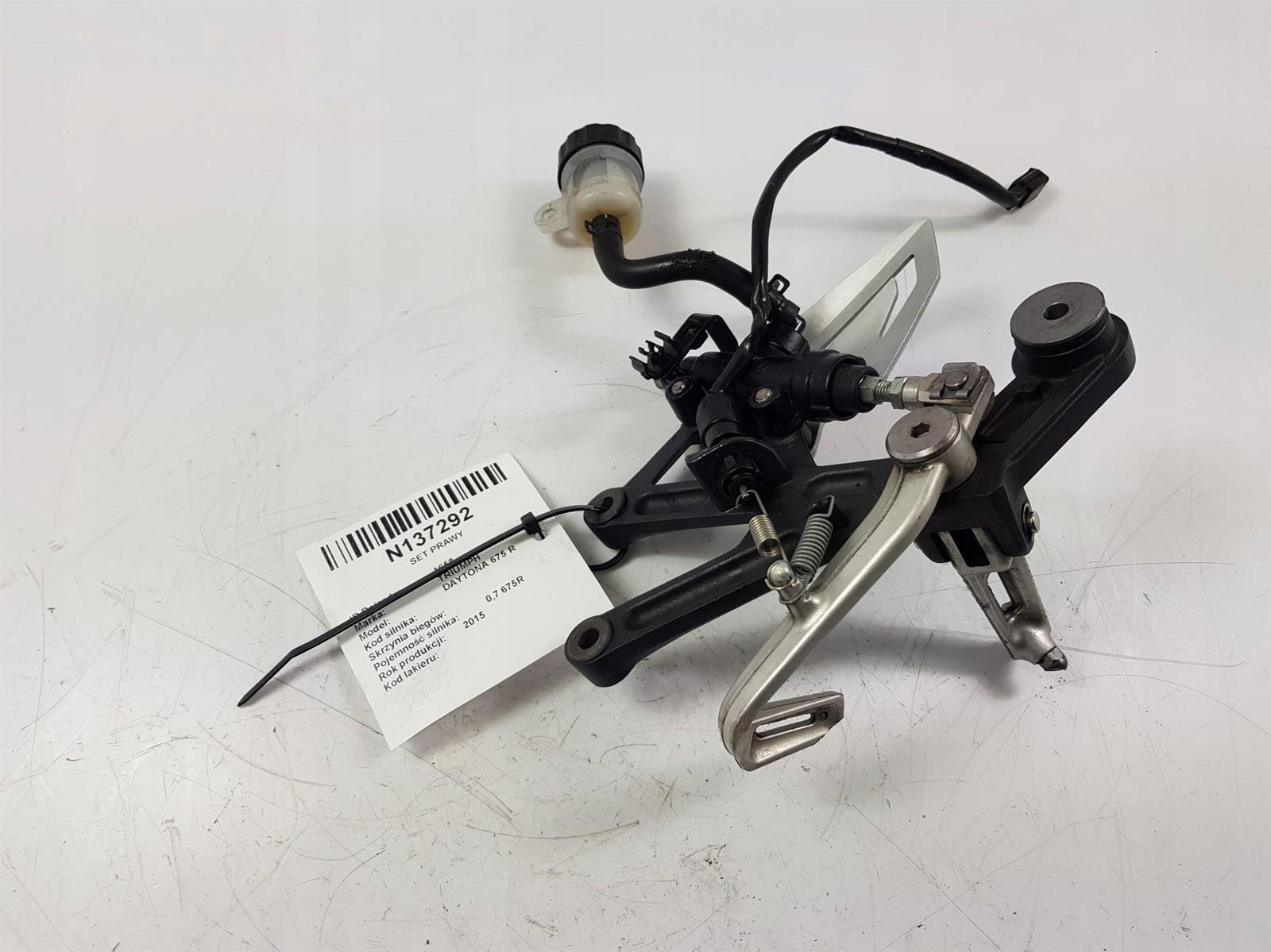 ПРАВЫЙ НАБОР TRIUMPH DAYTONA 675 R