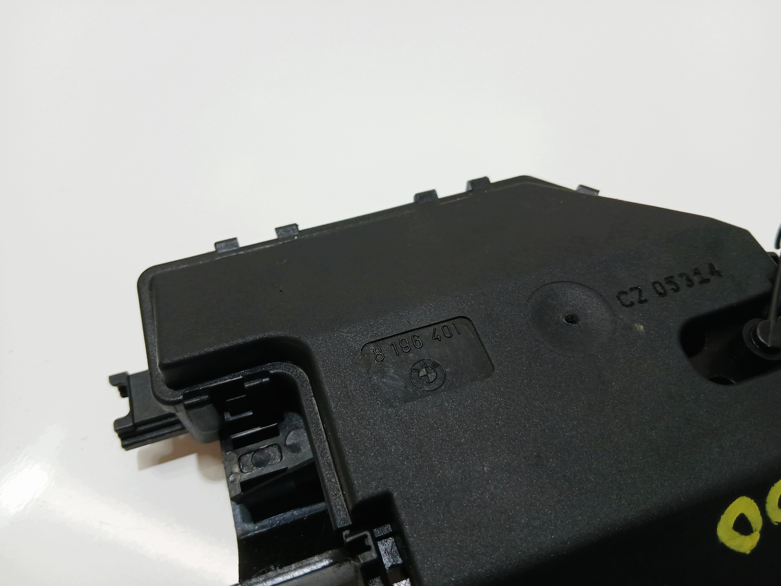 lock bonnet boot BMW E60 E90 OE 8196401 (0000675)