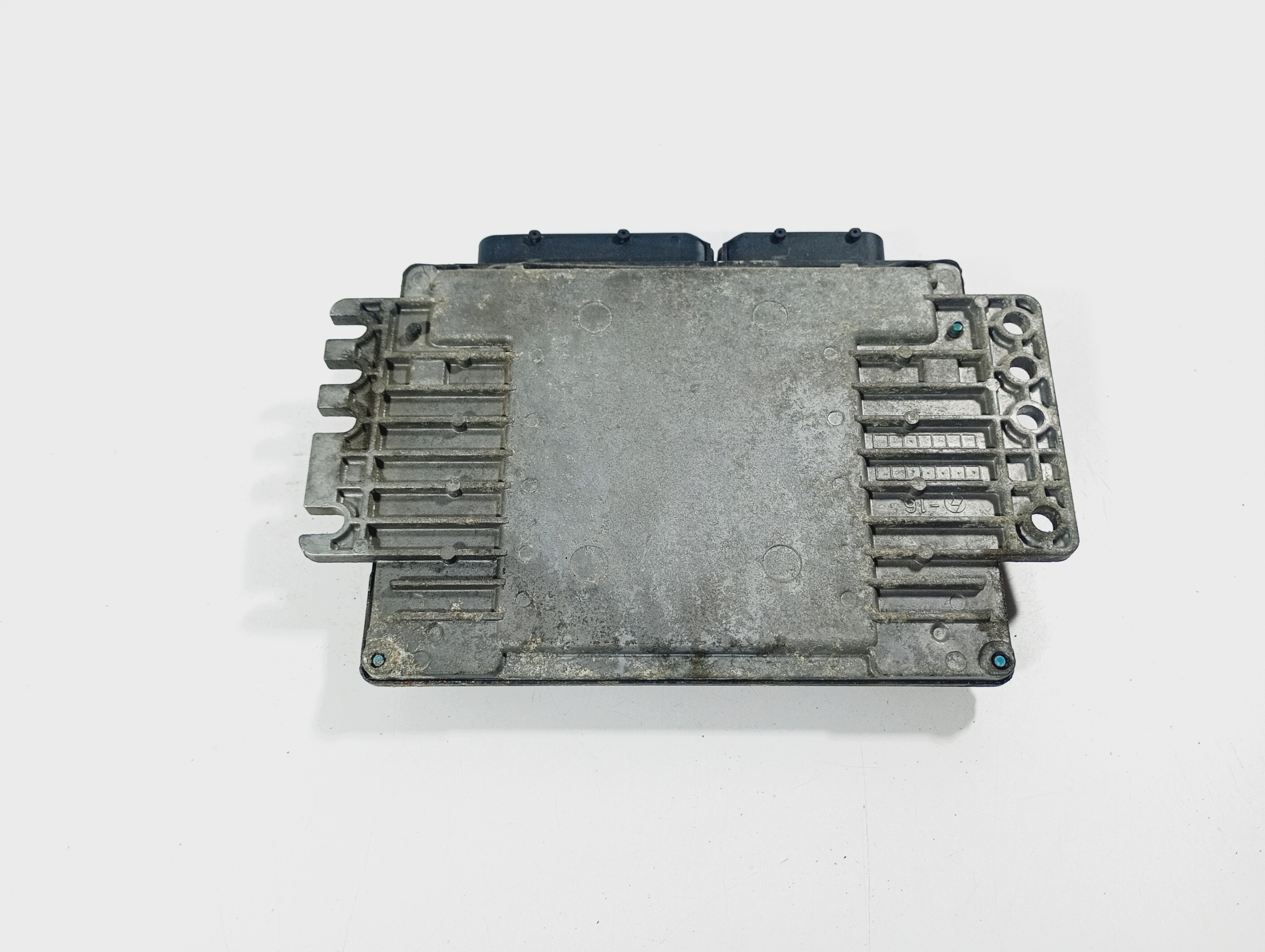 computer control unit of the engine OE MEC37320 Nissan Micra K12 03-10
