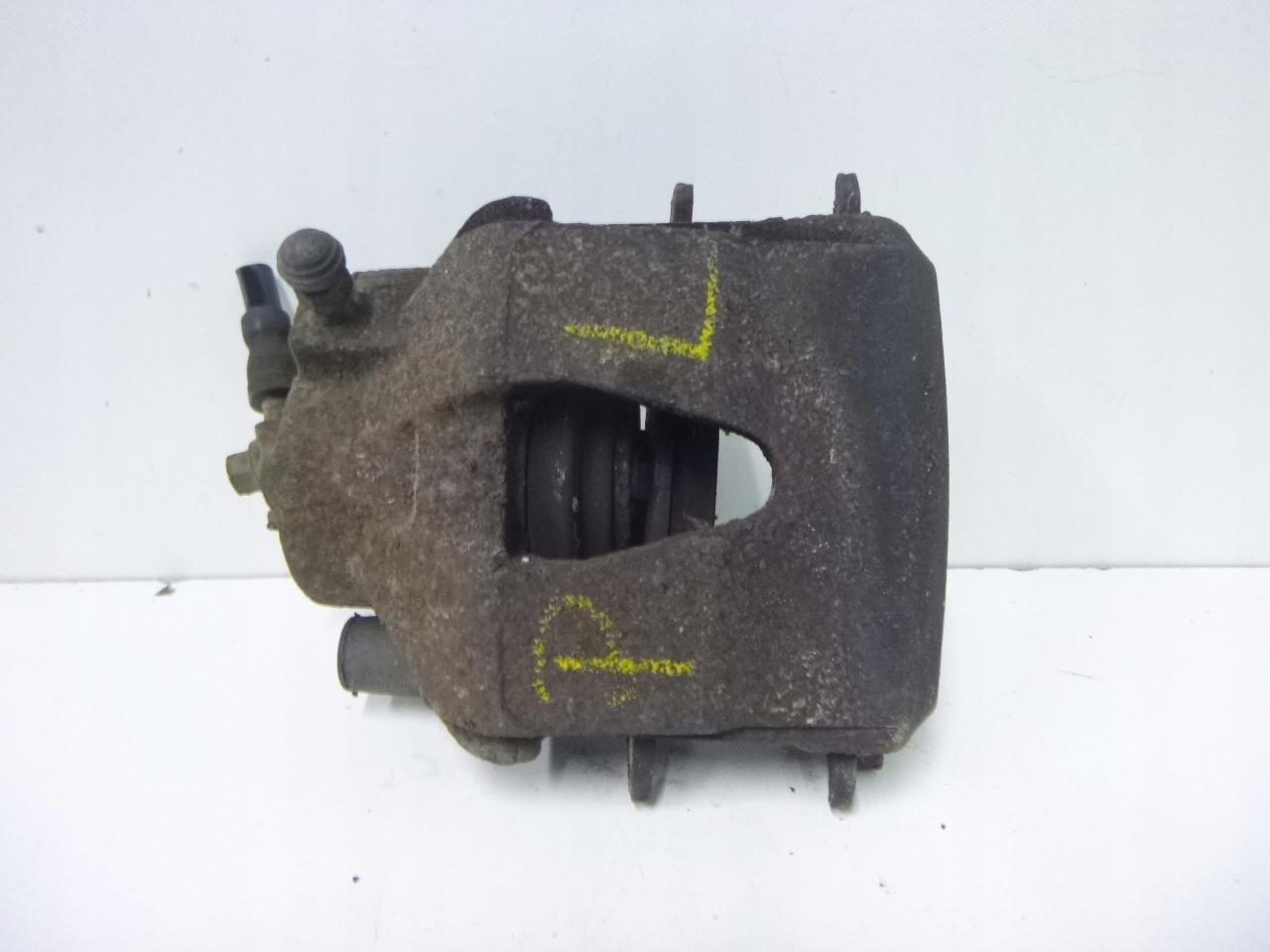 caliper brake front Skoda Octavia 1.6 1998 r.