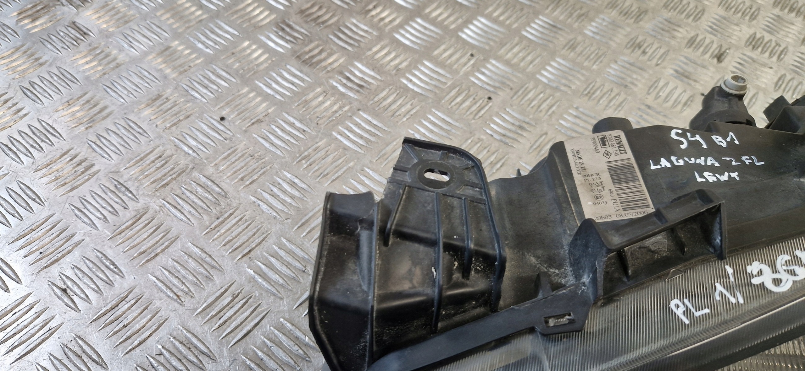 light left front RENAULT LAGUNA II lift 2006r 8200481196