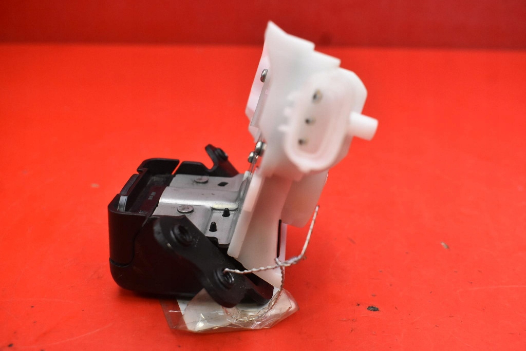 lock bonnet rear part boot TOYOTA YARIS 4 IV GR 3D HB 20-21