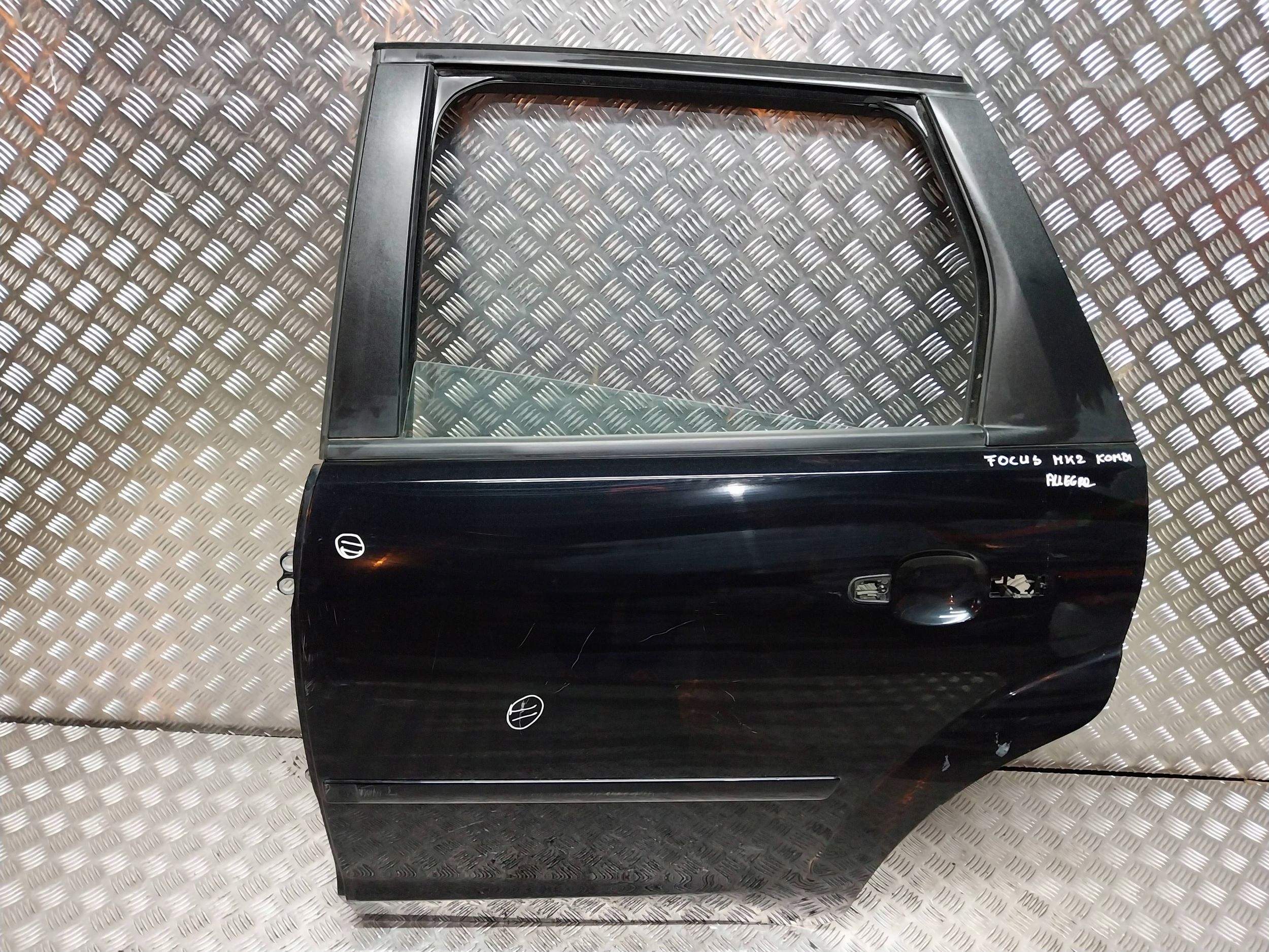 Tür heck links FORD FOCUS MK2 KOMBI 04