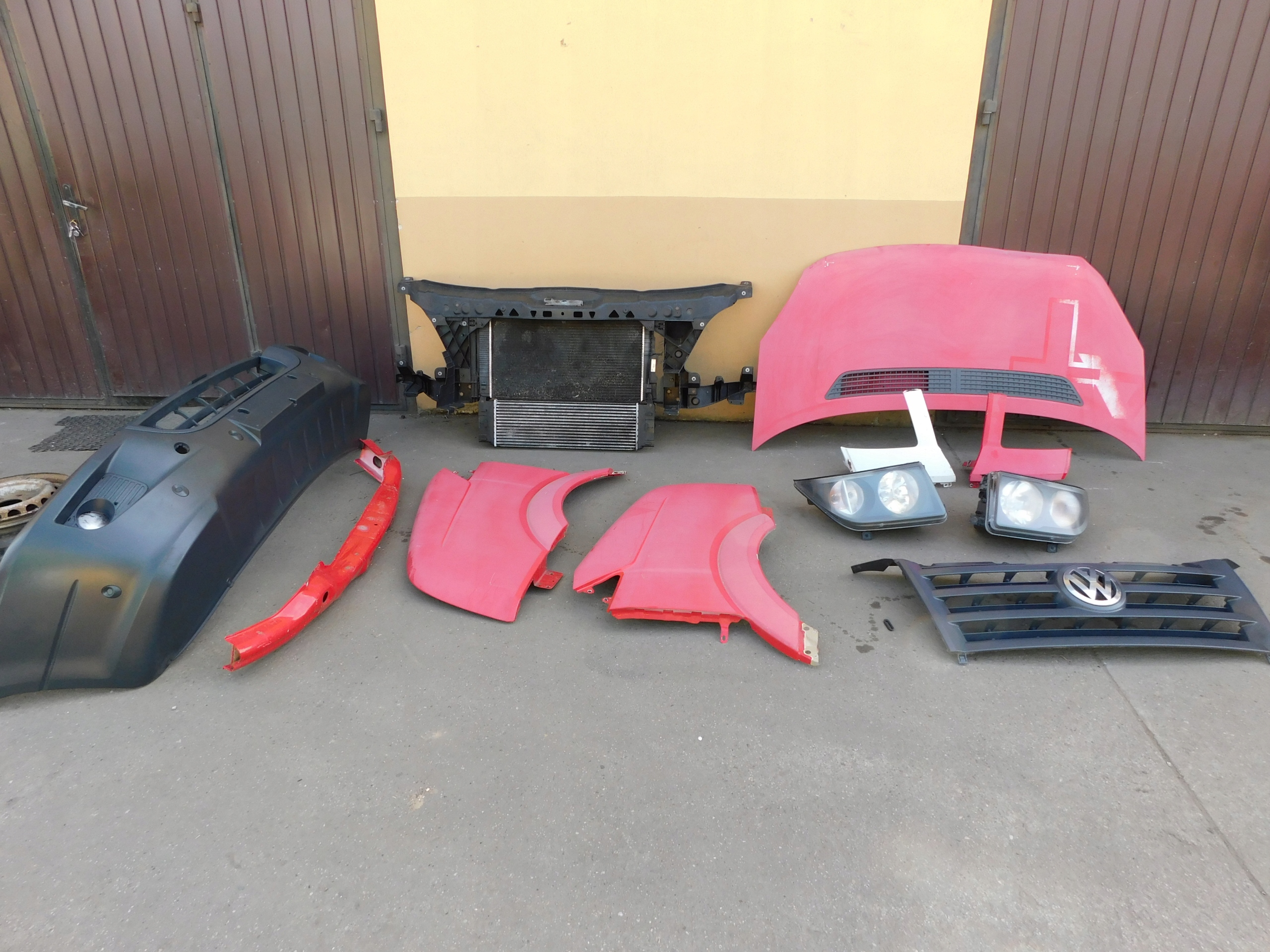 VW Crafter bonnet radiator lights bumper fender - front complete 06-12r