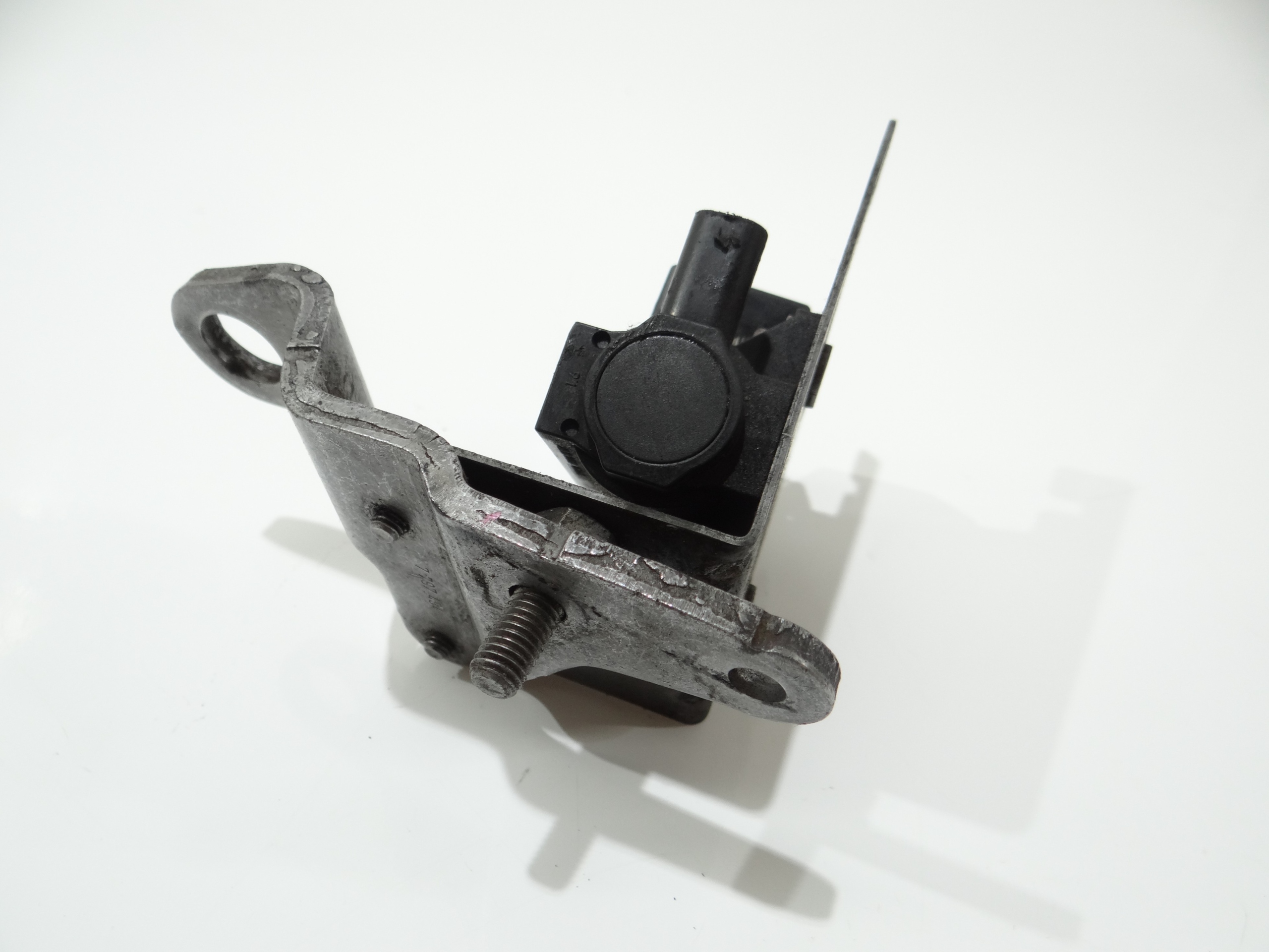 VALVOLA a vuoto BMW E60 E61 E87 E90 N47 2.0D 7805391