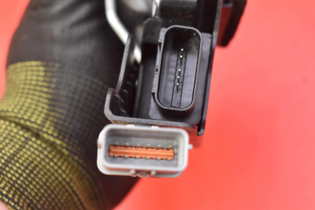 lock door left front front EU 81310CV100 KIA EV6 GT 21