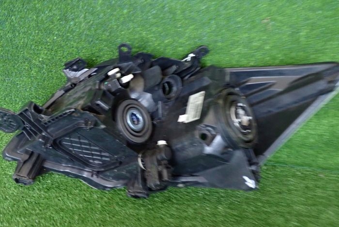 TOYOTA AURIS 06-10 reflektor right light right