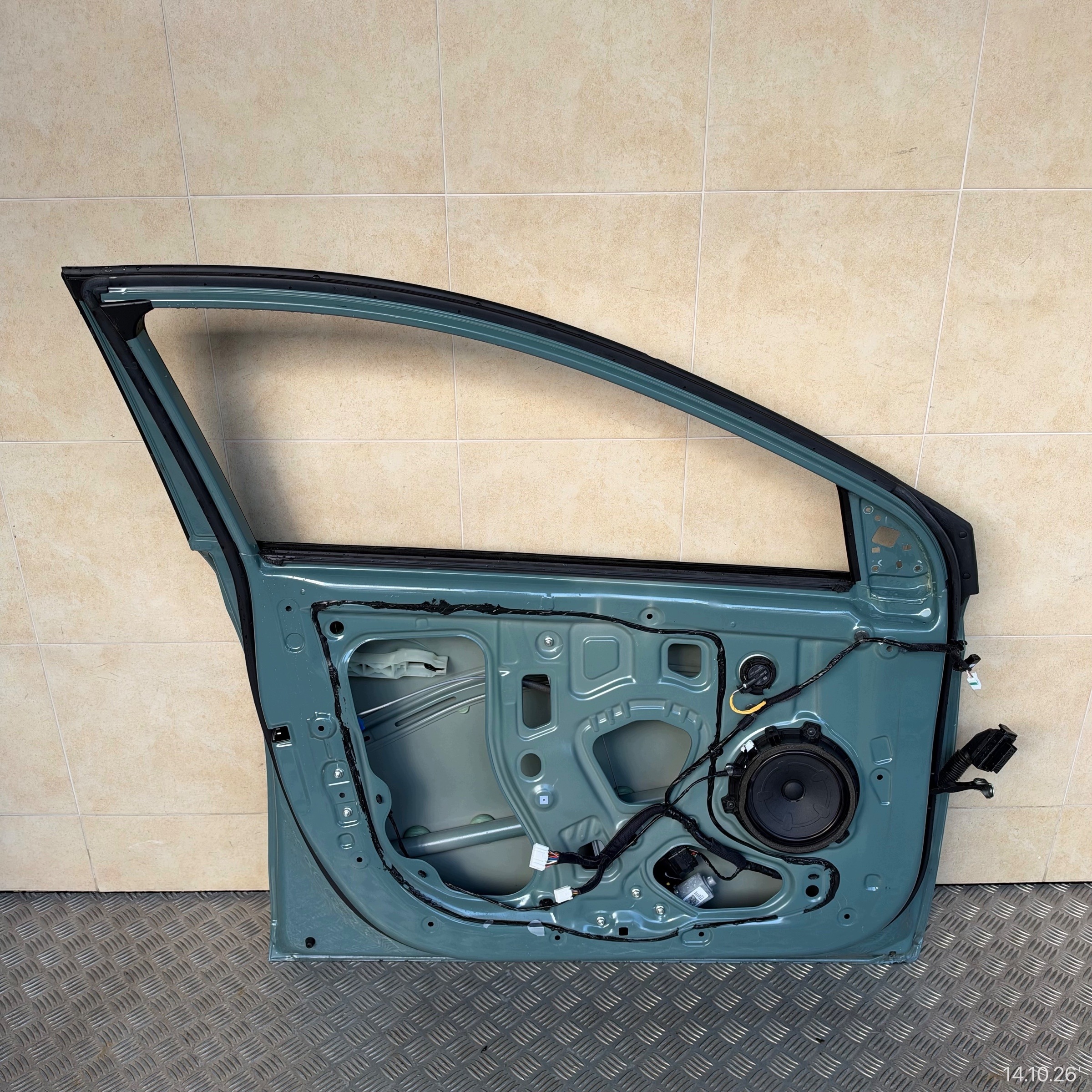 door front left HYUNDAI I20 III 2024 year does not have windows