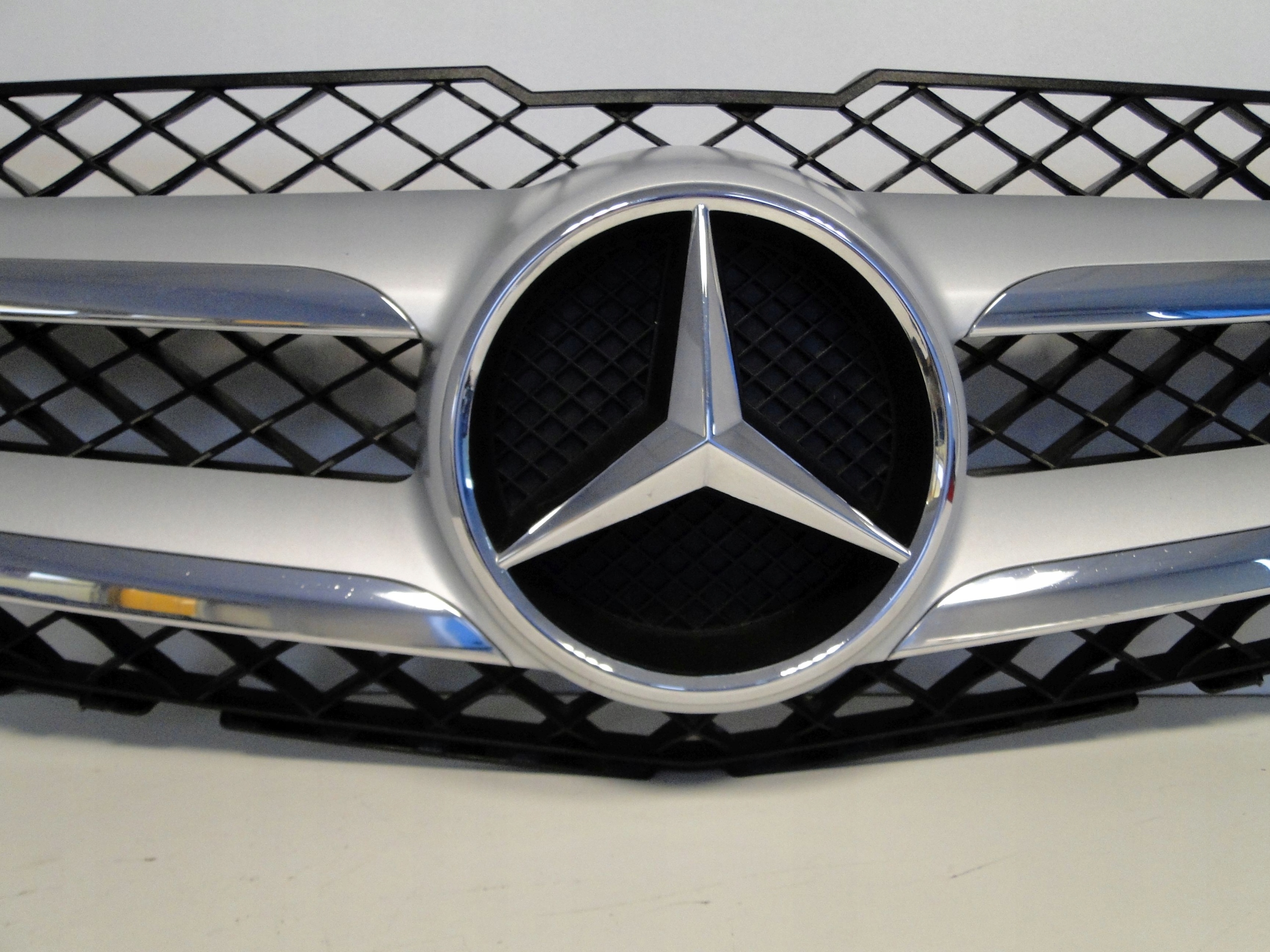 MERCEDES GLK 204 X204 LIFT GRILL ATRAPA BEZ RADARU Typ samochodu Samochody osobowe