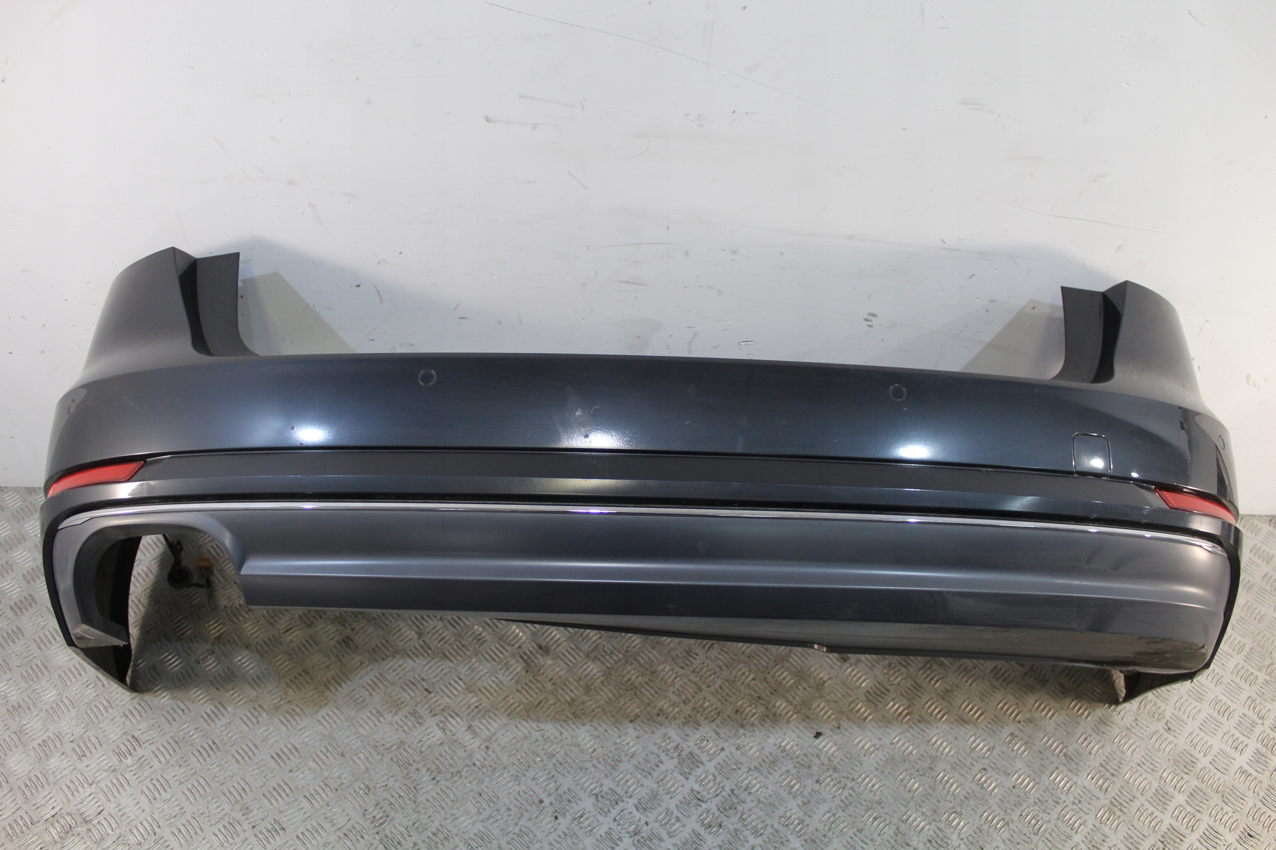 bumper rear part AUDI A4 B9 8W0 8W9