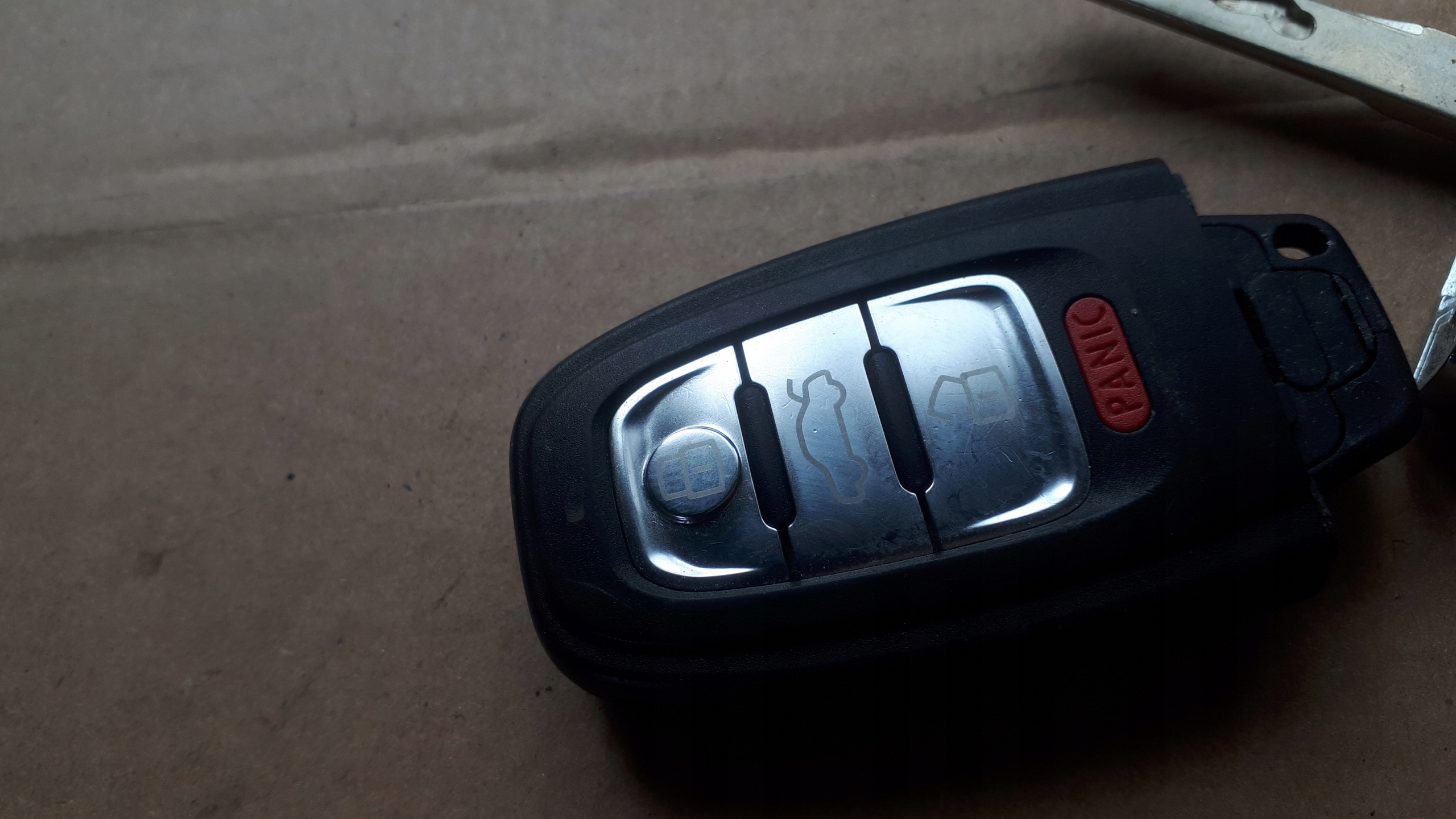 S4 B8 LIFT A4 key KEYLESS 8K0959754BB USA S5