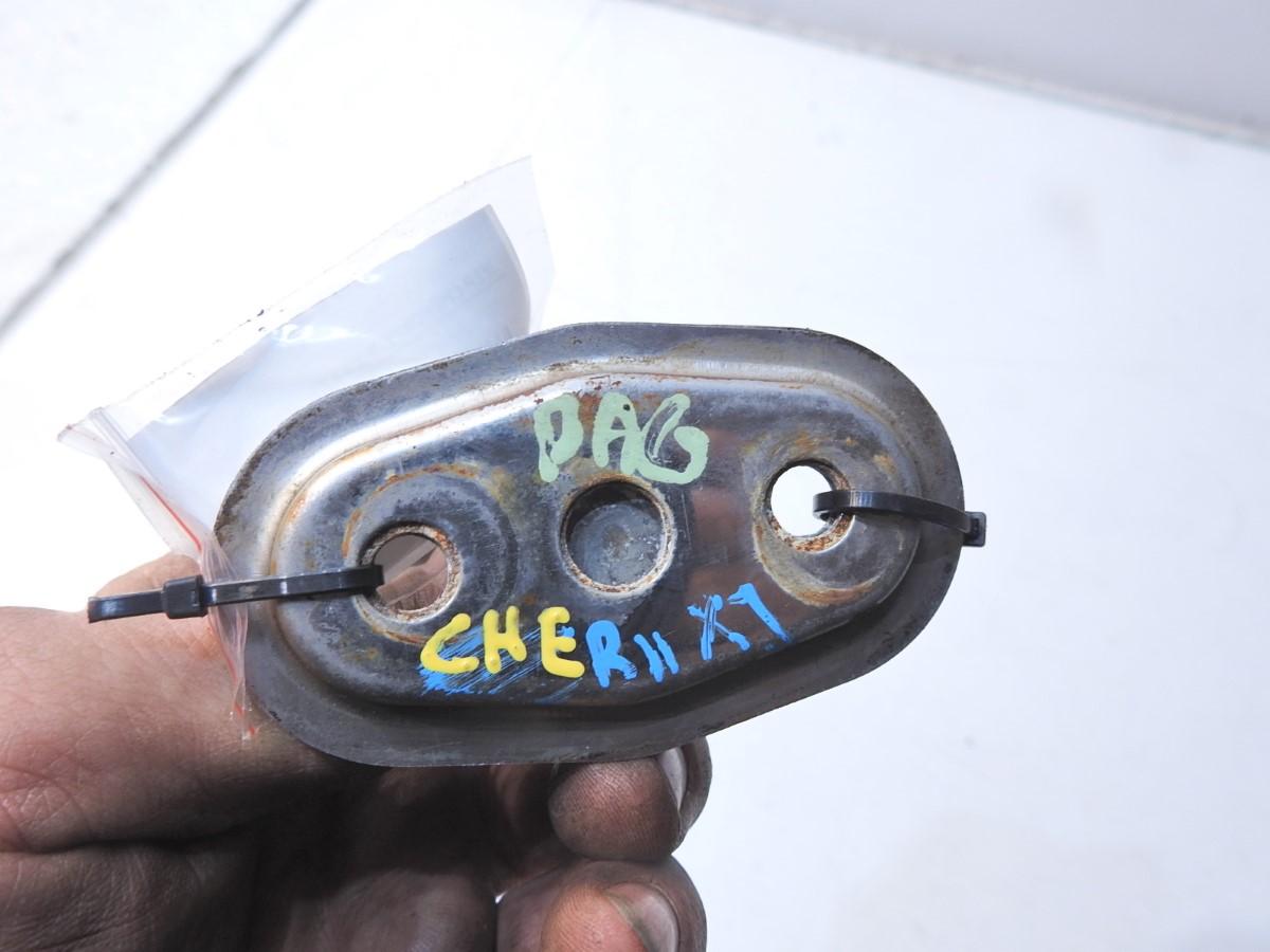 RYGIEL KLAPY TYŁ JEEP CHEROKEE XJ Producent części Jeep OE