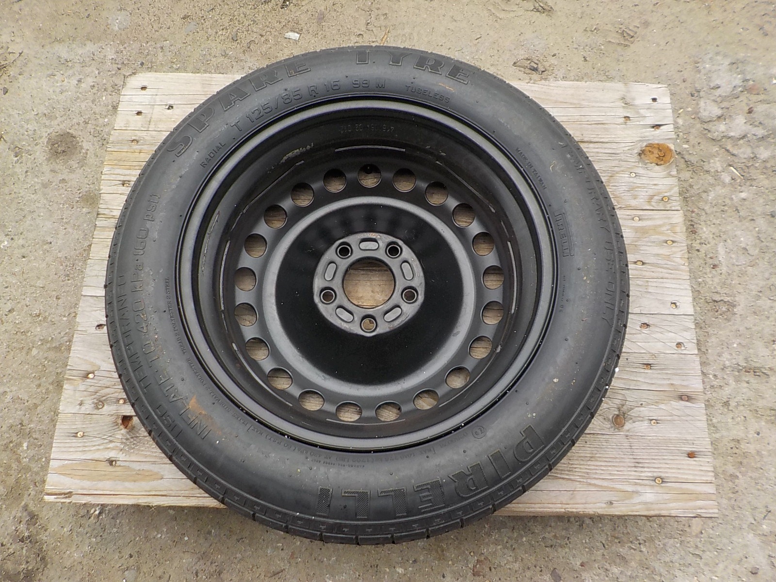 VOLVO S40 II V50 C30 ruota di scorta R16 5x108 30683913