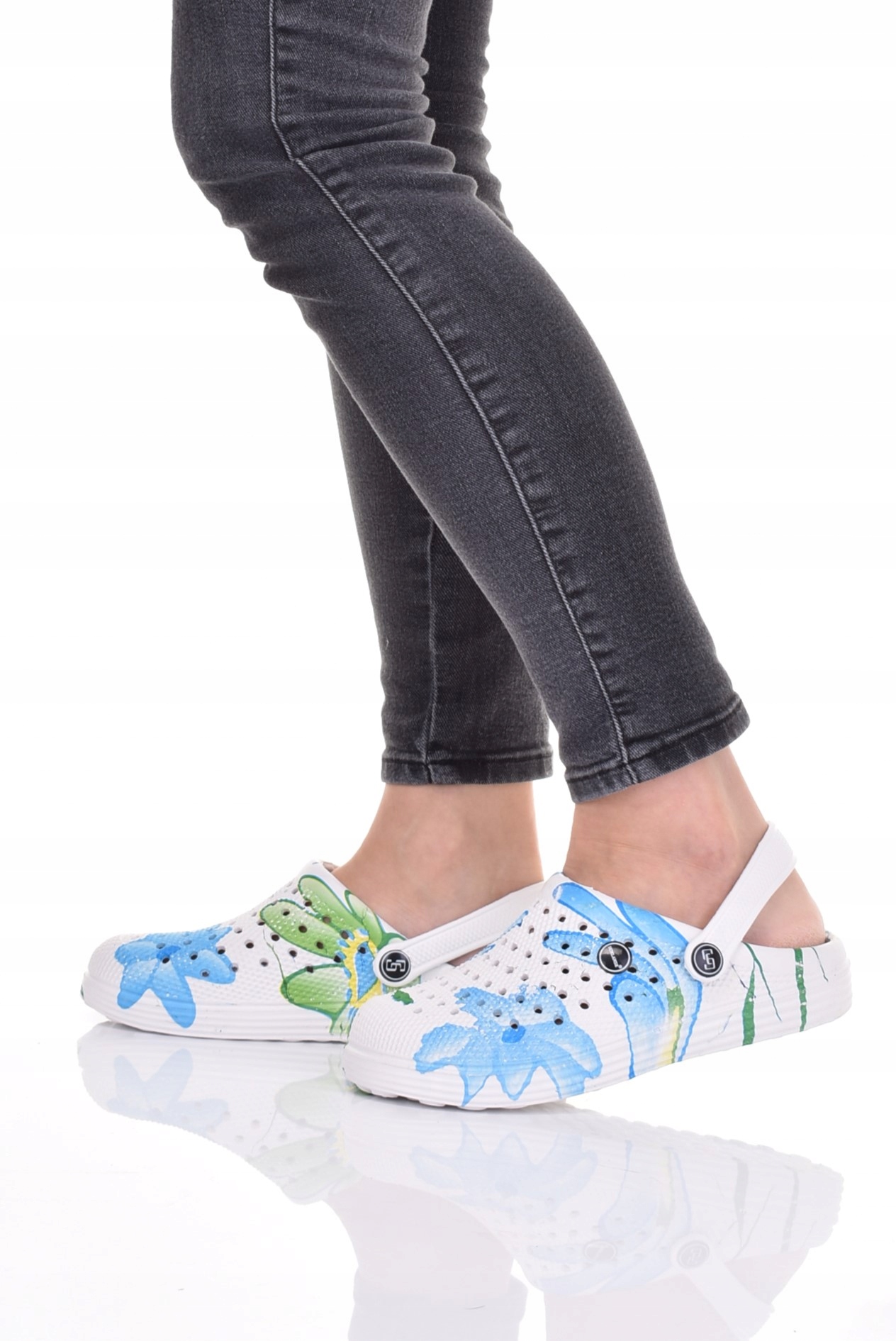 DAMSKIE KLAPKI Z PIANKI LEKKIE WYGODNE PRAKTYCZNE BUTY FLORAL PRINT Długość wkładki 25 cm
