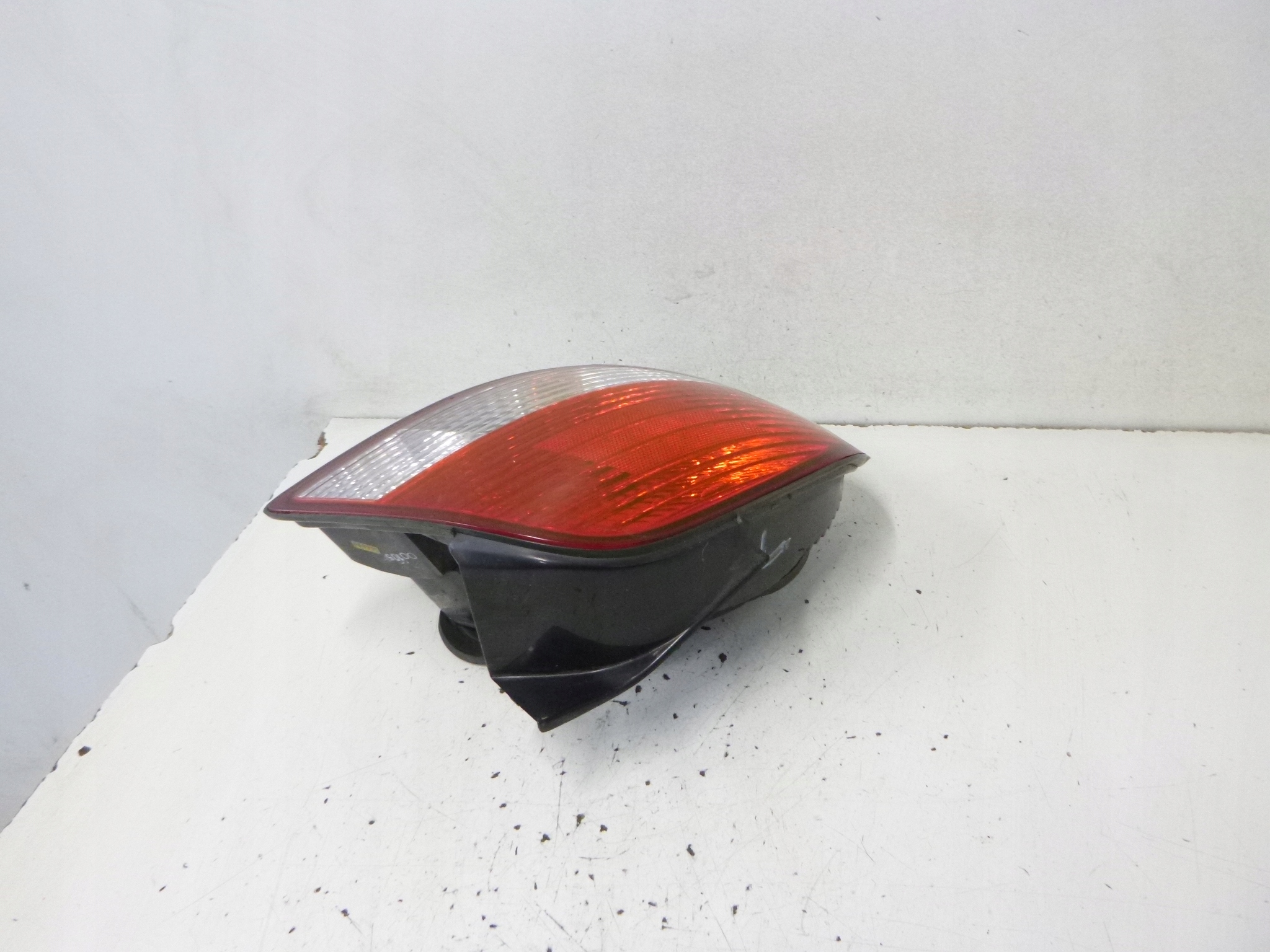 light rear left Hyundai Coupe and Lift 99-01r.