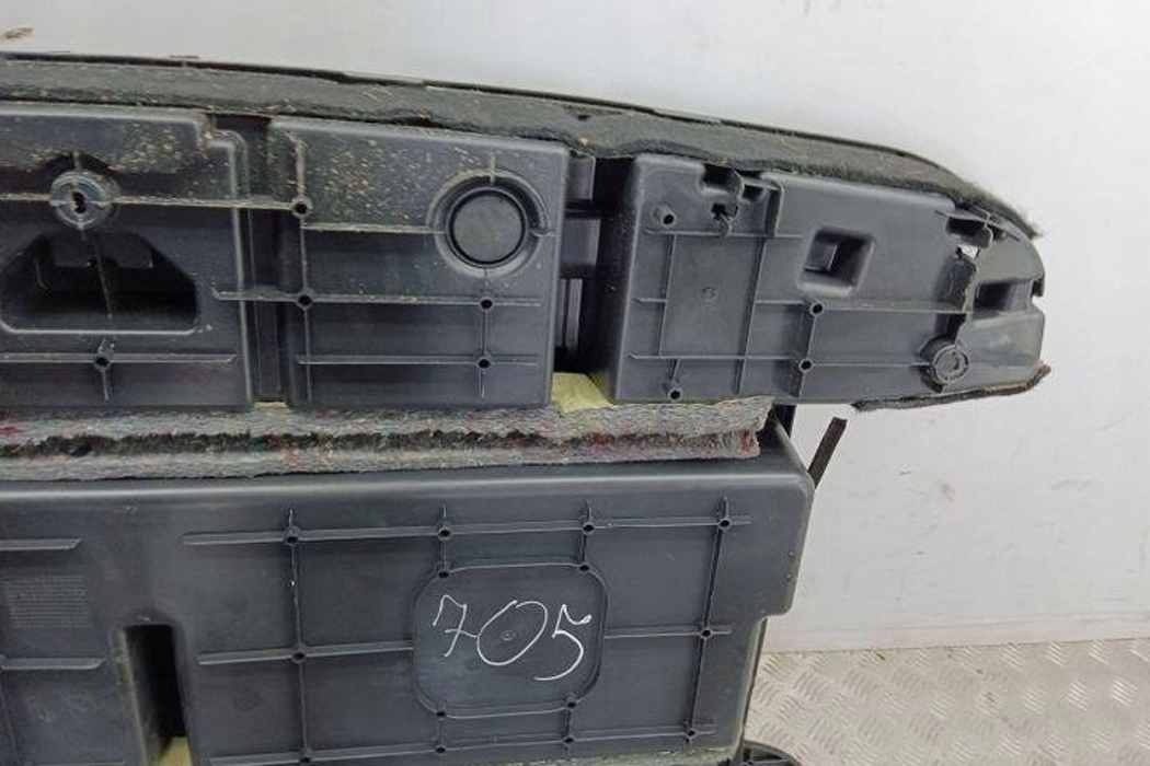 TOYOTA COROLLA VERSO E121 2006 багажника