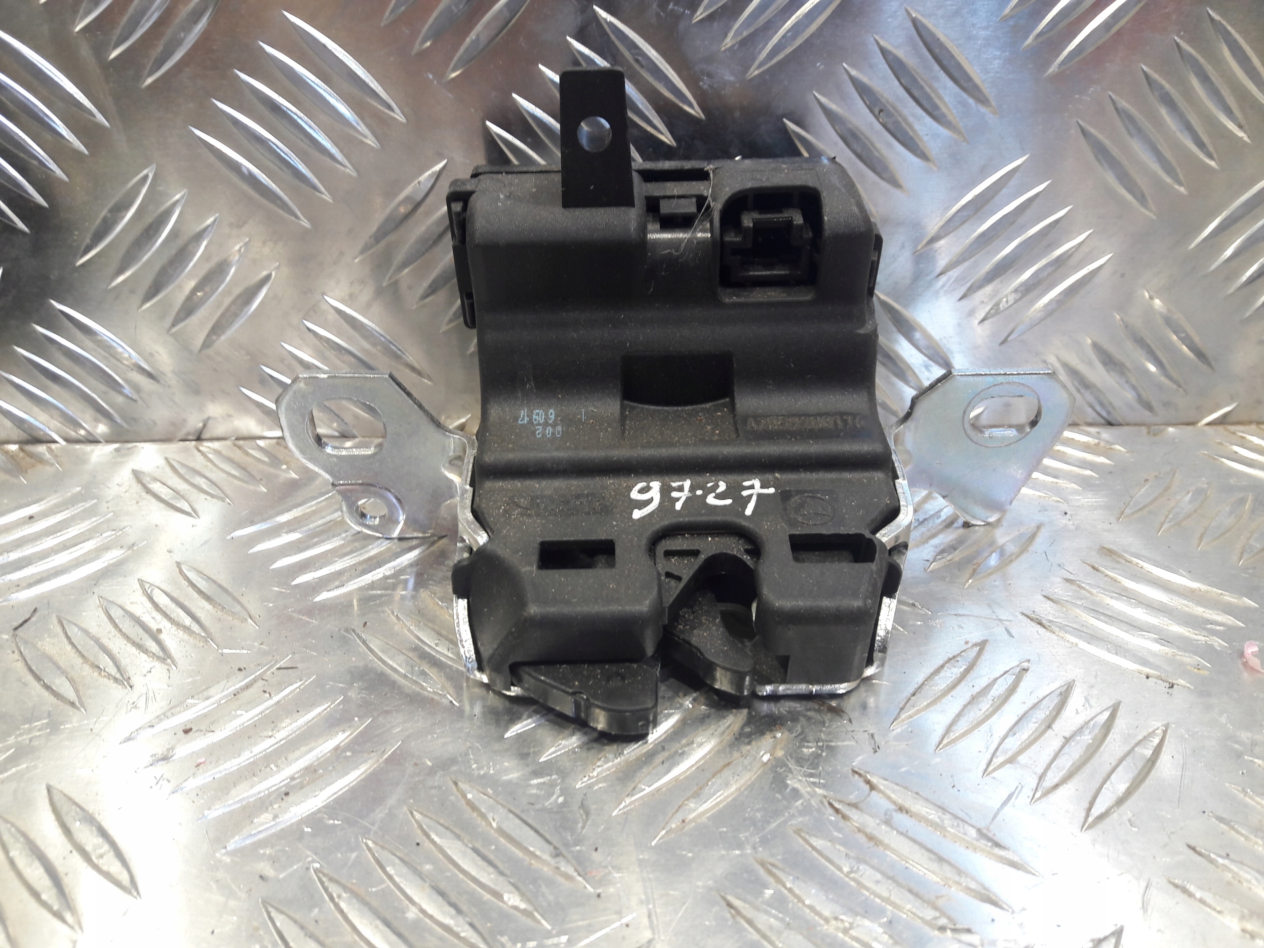 MERCEDES E W238 C W205 CABRIO ZAMEK KLAPY TYŁ A2059200176