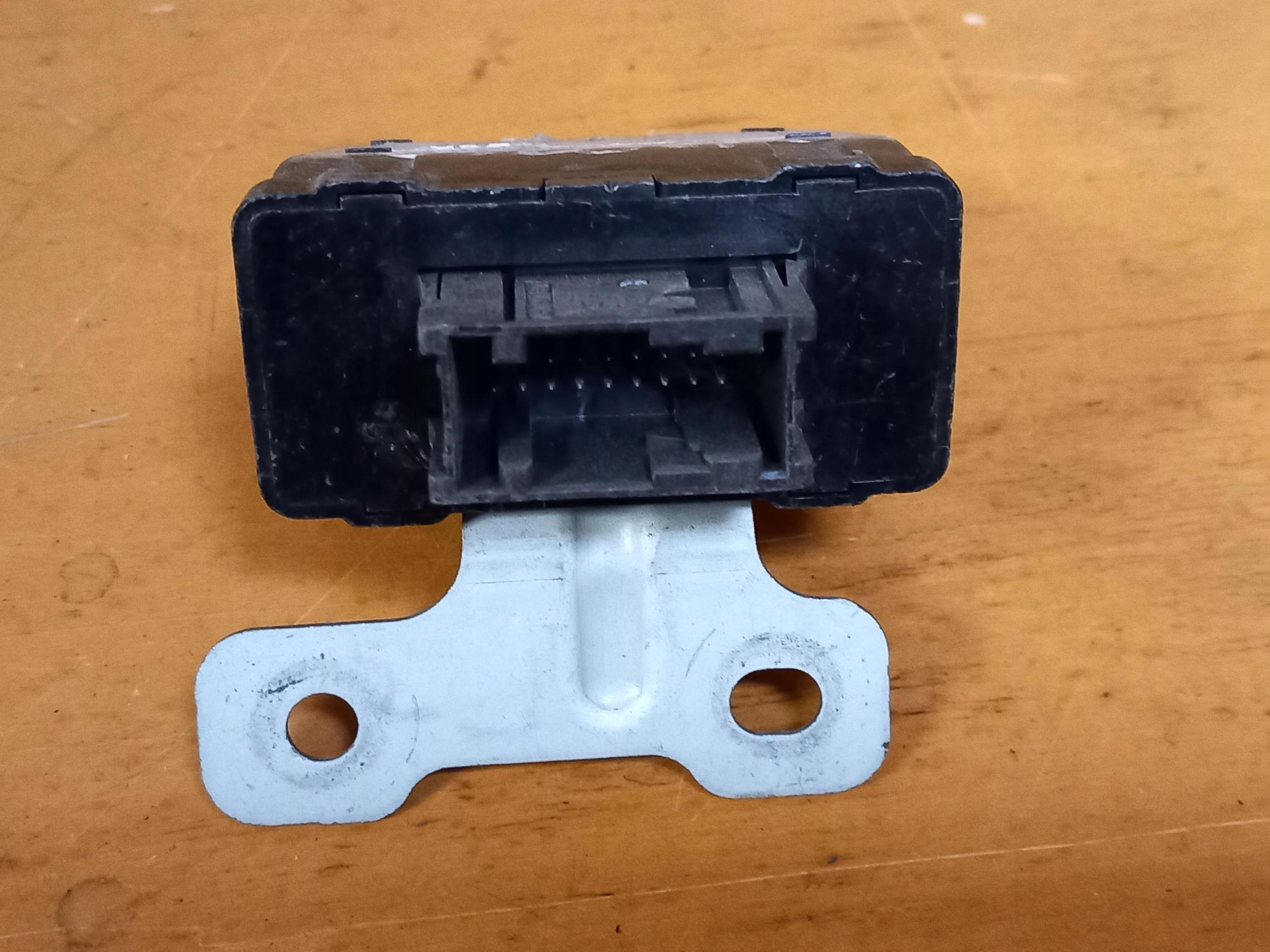 module control unit ECU ASSY KIA CEED II 92170-A2000 12-18