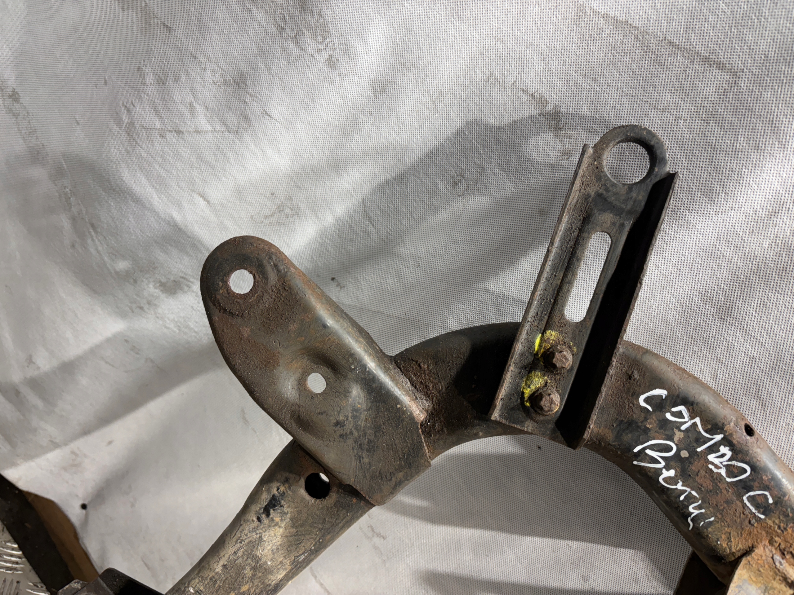 subframe axle beam front Opel Combo C Tour 1,6B