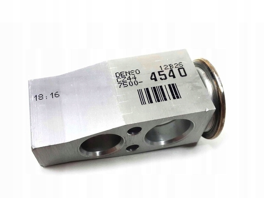 ZAWÓR ROZPRĘŻNY KLIMATYZACJI TOYOTA YARIS III 2011-2017 ROK 447500-4540