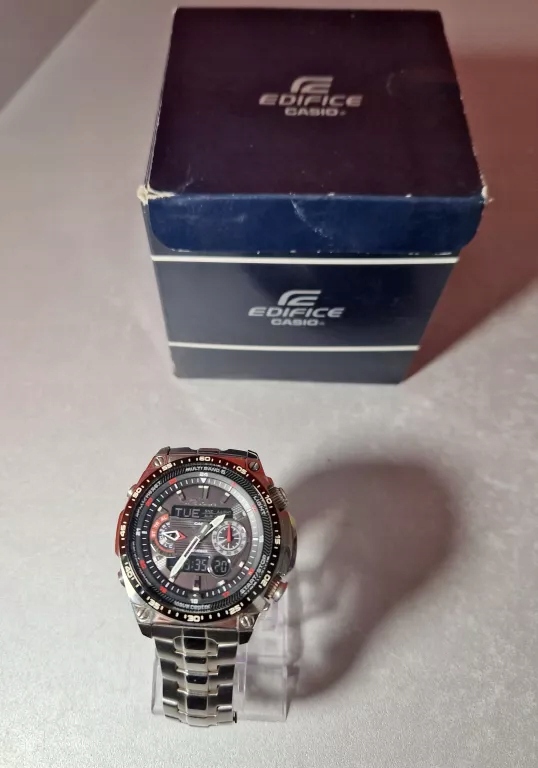 エディフィス ECW-M300-1AJF sddefault.jpg