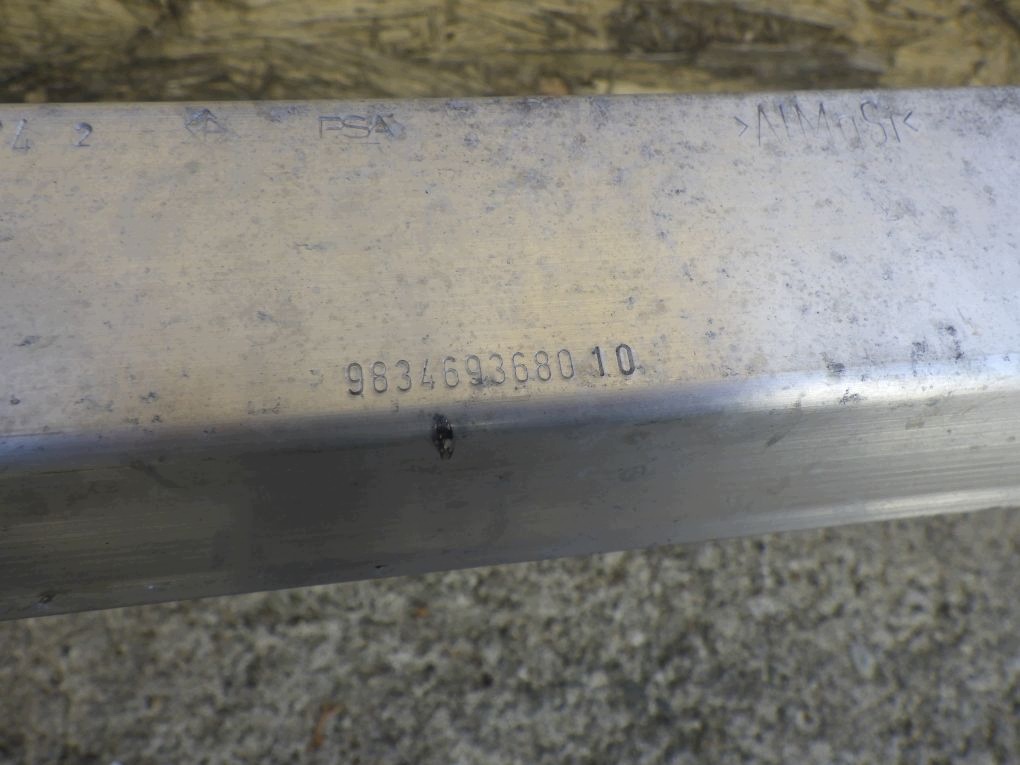 PEUGEOT 2008 II 2 CITROEN C4 III 20- bumper support front